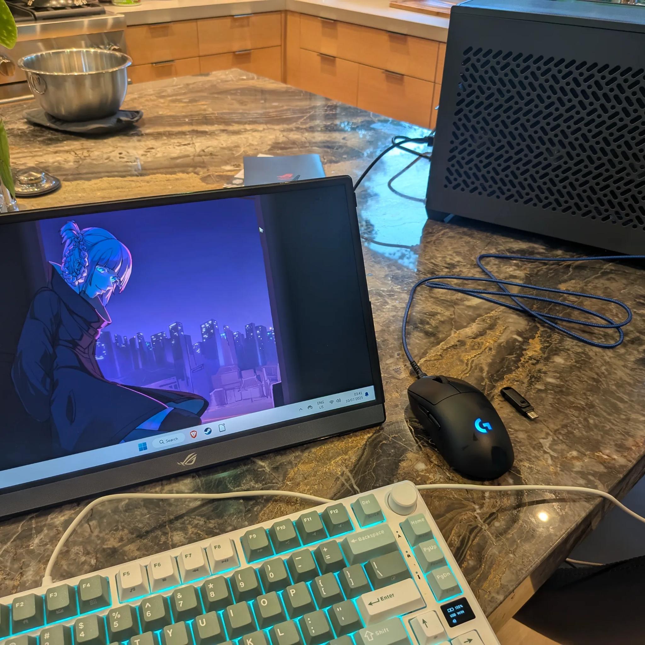 Red & Blue - RX 9070 XT, Intel Core Ultra 7 265KF, 32 GB DDR5 RAM, 4 TB Gen 5 NVME, Liquid Cooled