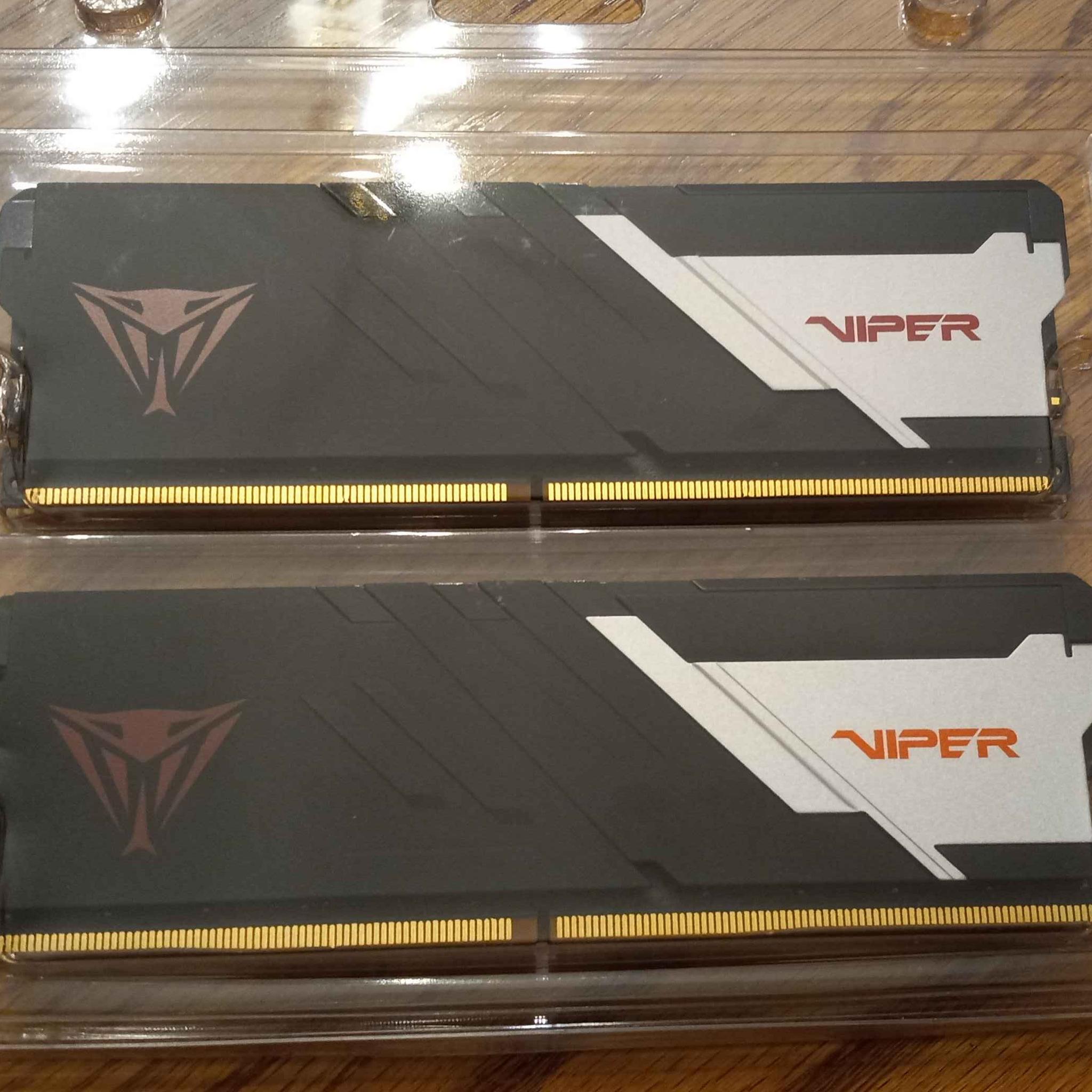 32 GB (2 x 16) Patriot Viper Venom DDR5 @ 6400 MT/s