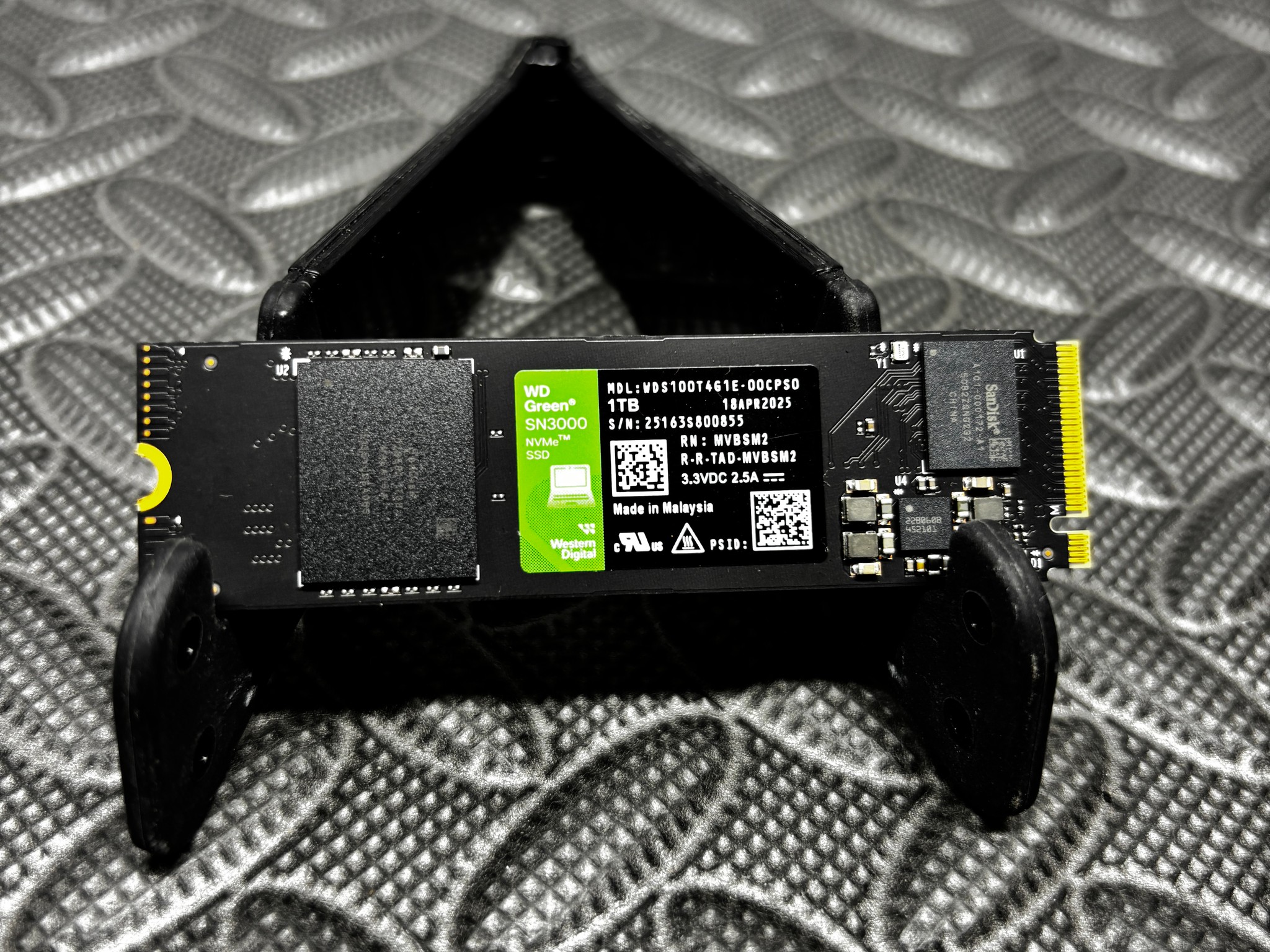 WD Green SN3000 1TB NVMe SSD – 98% Health