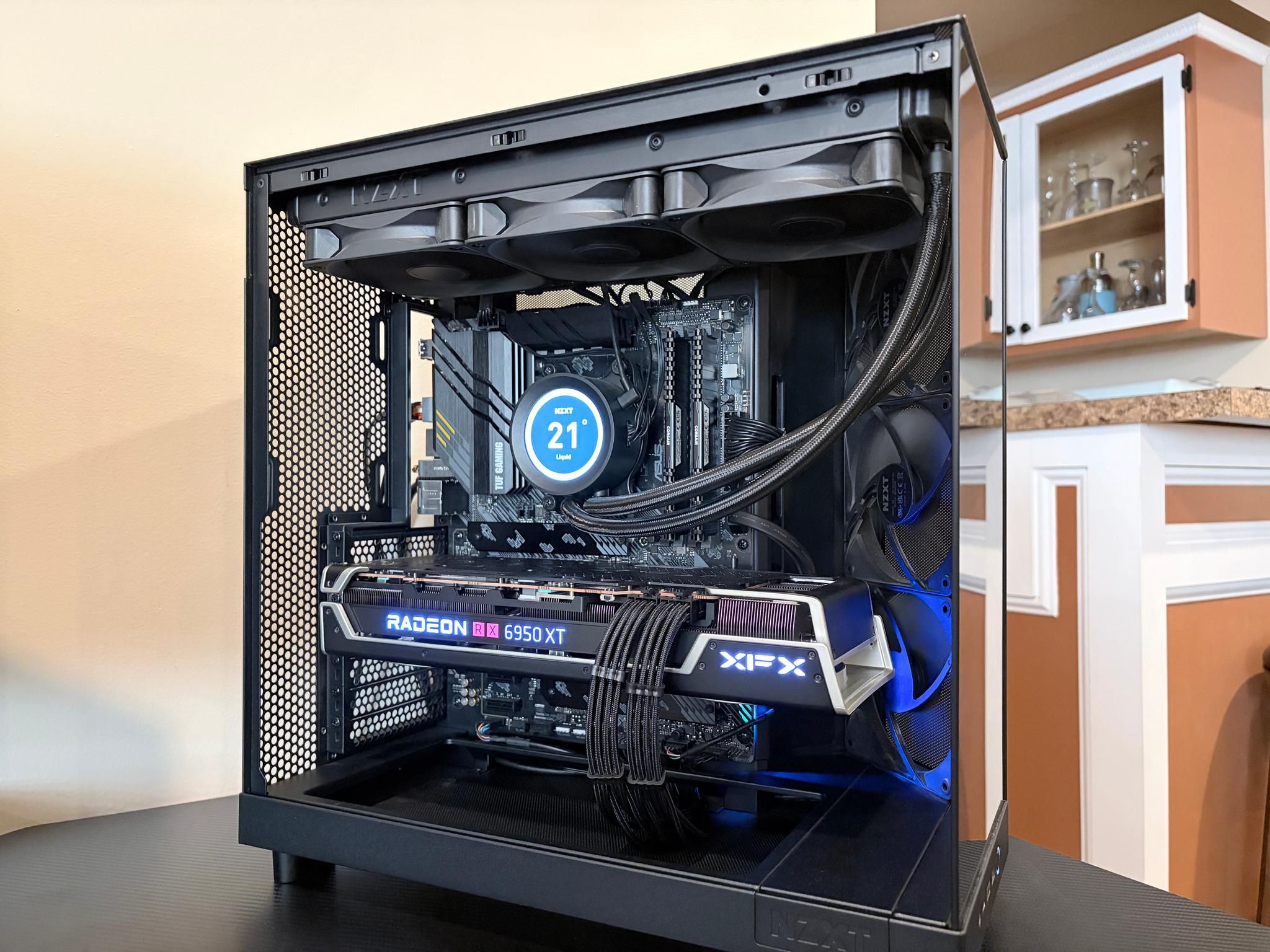 Sleek High End PC - RX 6950 XT, R9 5900X, 32GB RAM, 1TB NVMe SSD