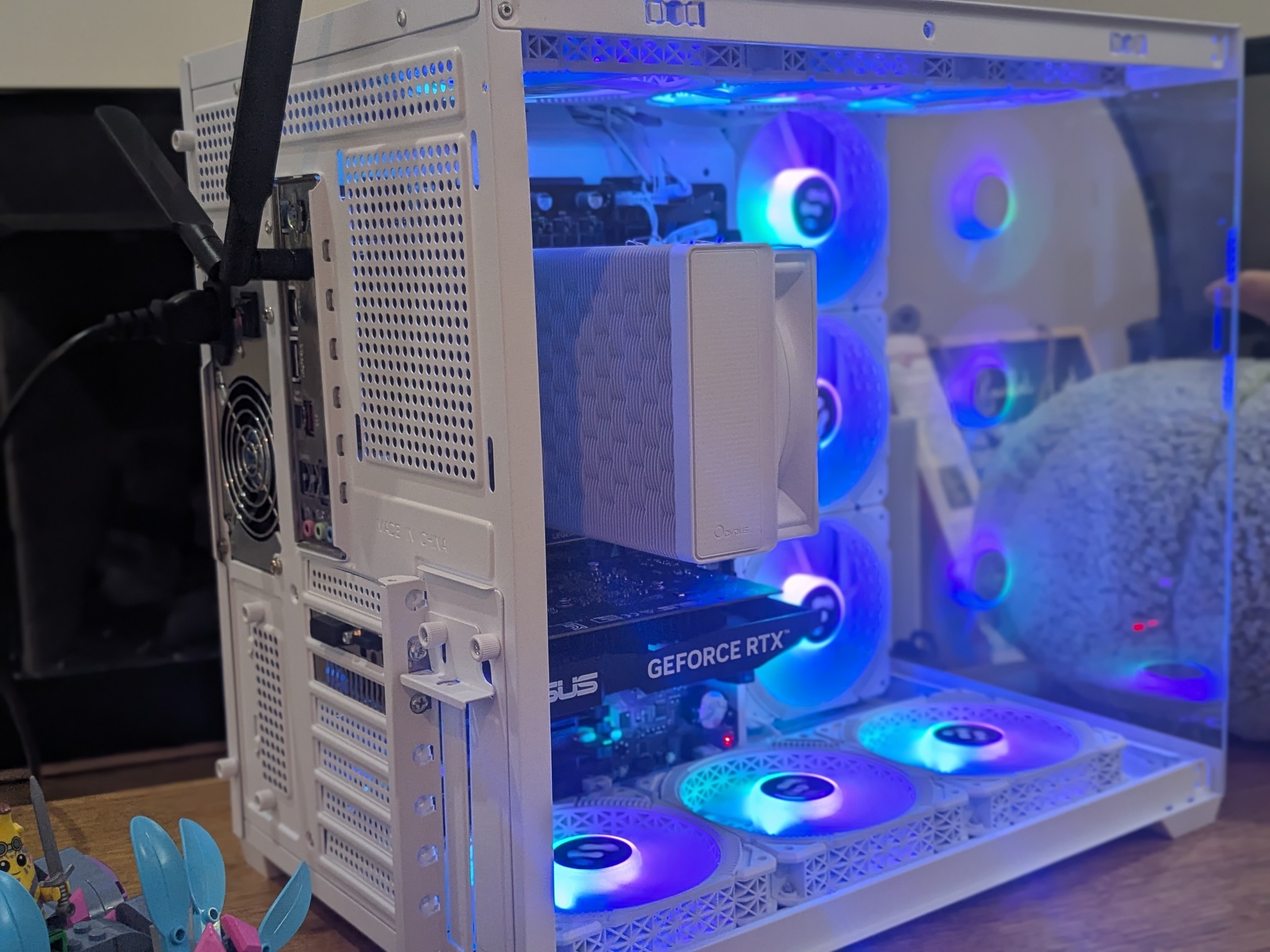 Perfect Starter System | 200 FPS Fortnite | i3-12100F, RTX 3050 6GB, 16GB RAM, 512GB NVME, WiFi