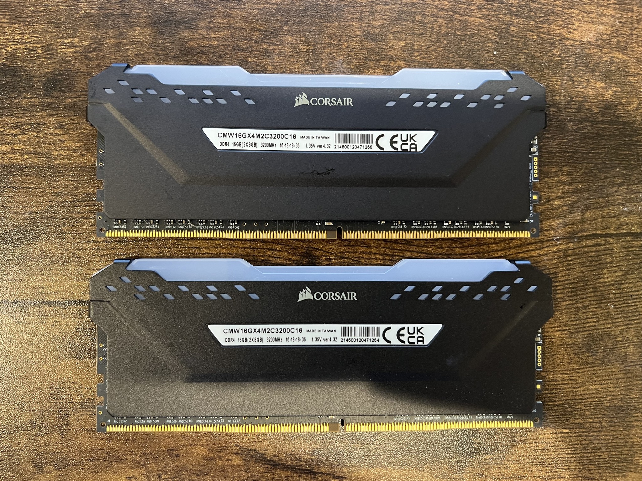 16GB Corsair Vengeance RGB PRO (2 x 8GB) DDR4 DRAM 3200MHz C16 Memory Kit — Black