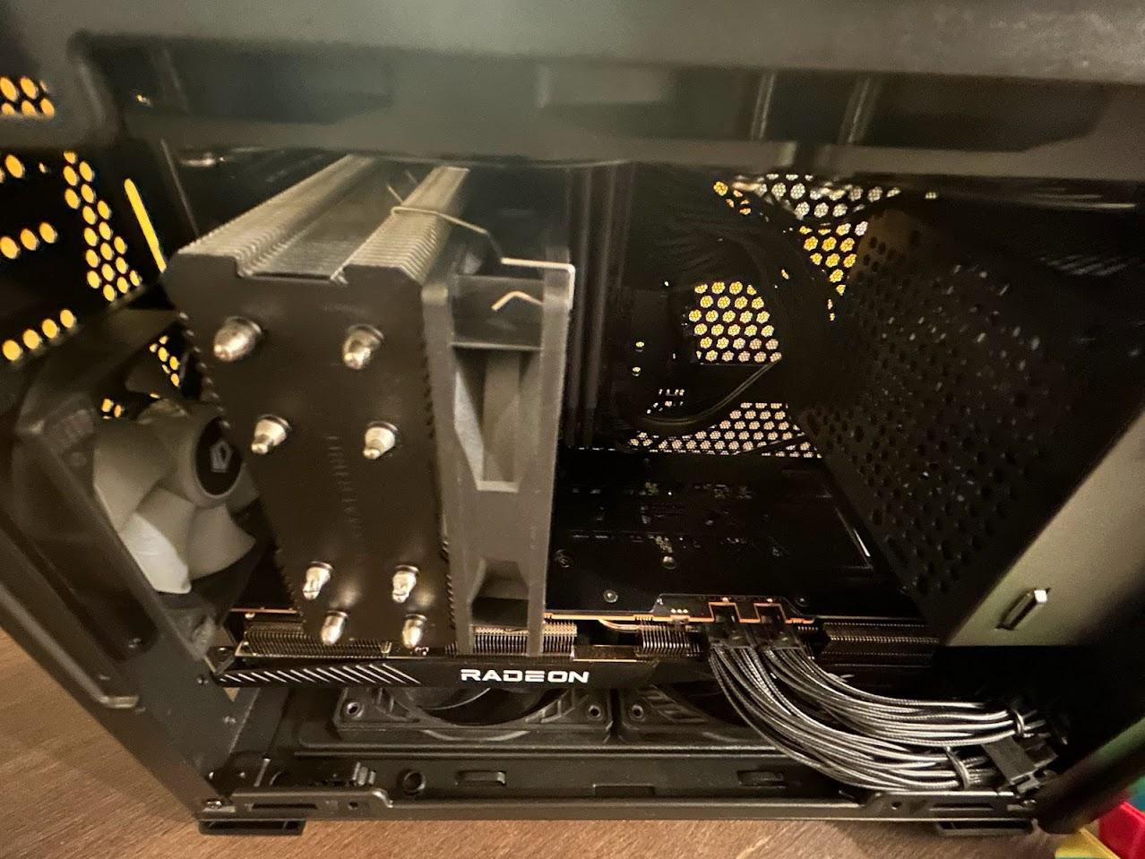 No RGB 5600 + 6700 10GB mini itx NR200