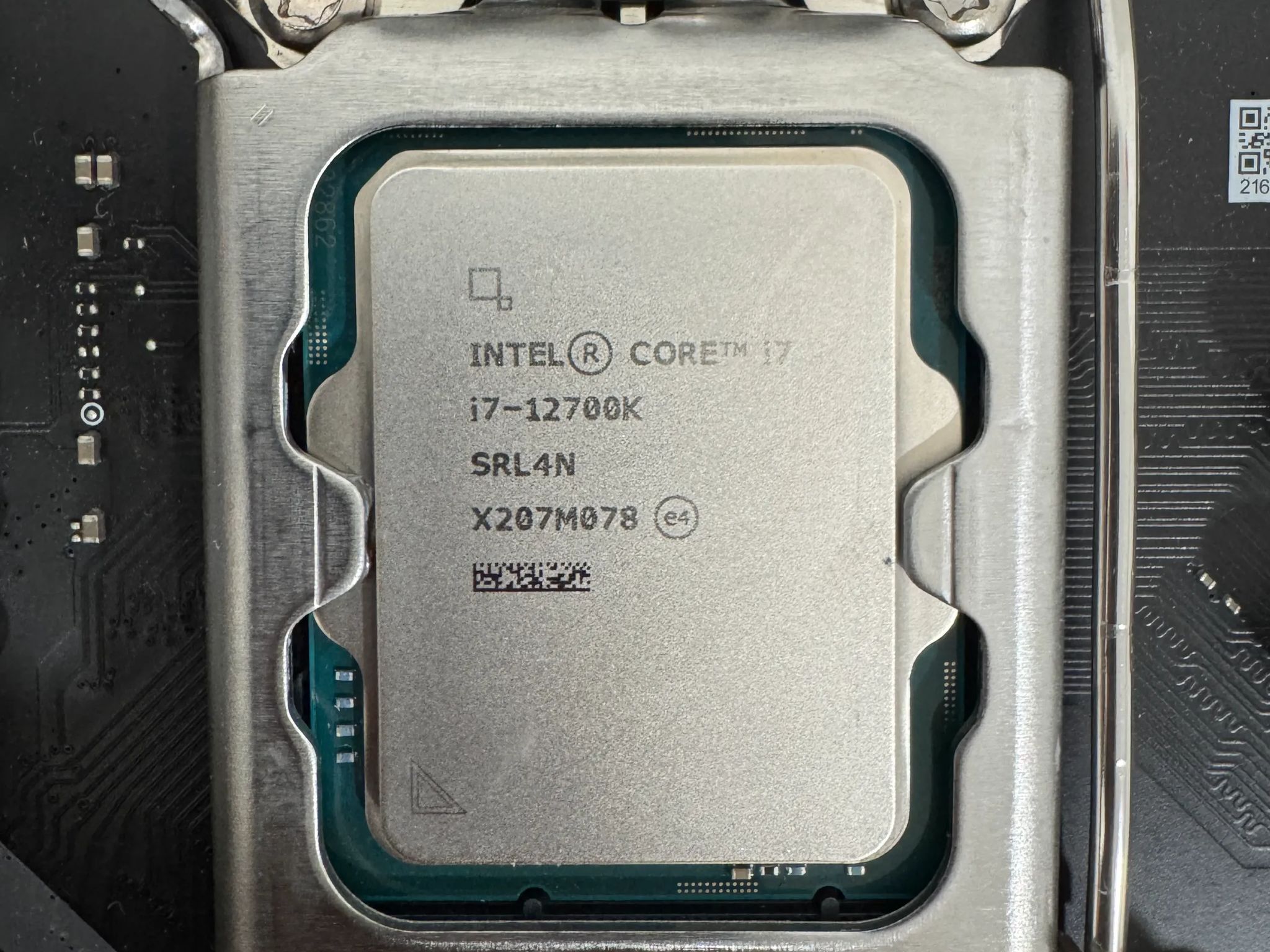 Intel i7 12700K,MSI MPG Z690 Edge WiFi,CORSAIR VENGEANCE DDR4 RAM 32GB BUNDLE DEAL