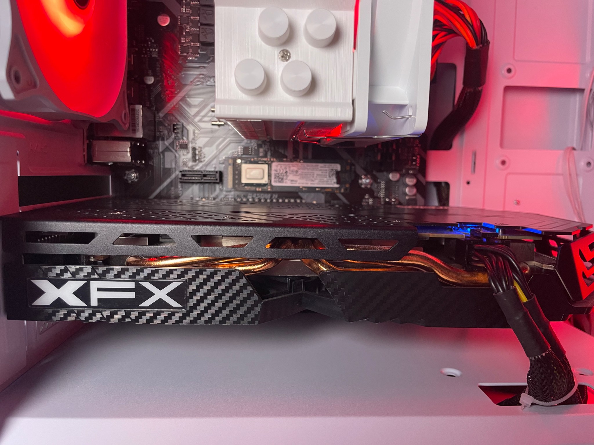 🤍🩵Ryzen 2600|XFX 580|768gb Storage|16GB RAM🩵🤍