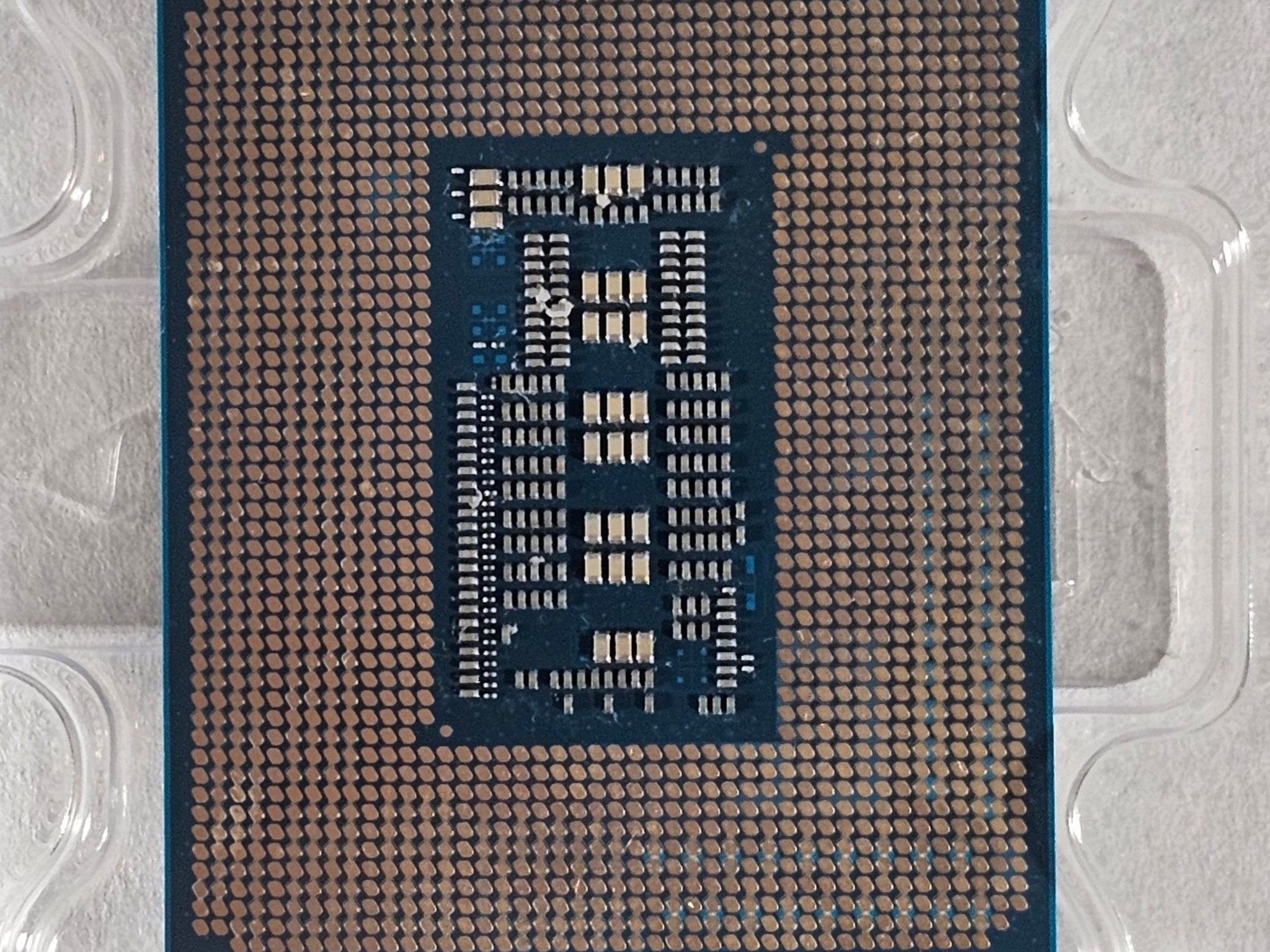 Intel Core i7-14700F LGA1700