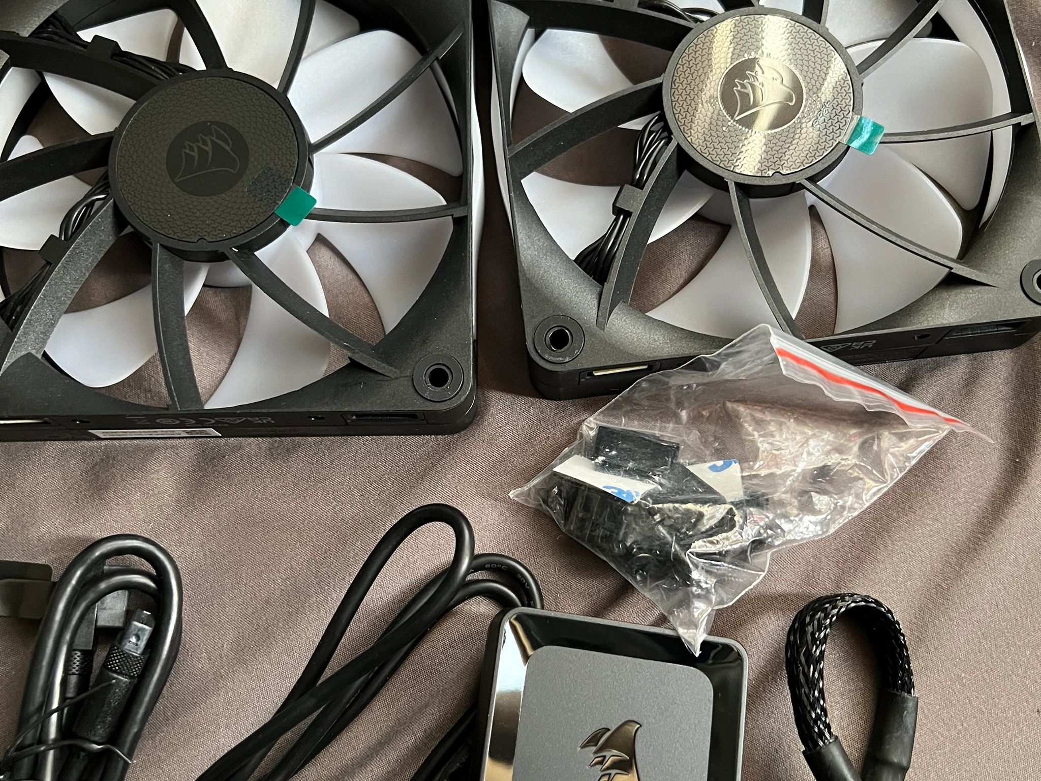 CORSAIR iCUE LINK RX120 RGB STARTER KIT 2x Fans