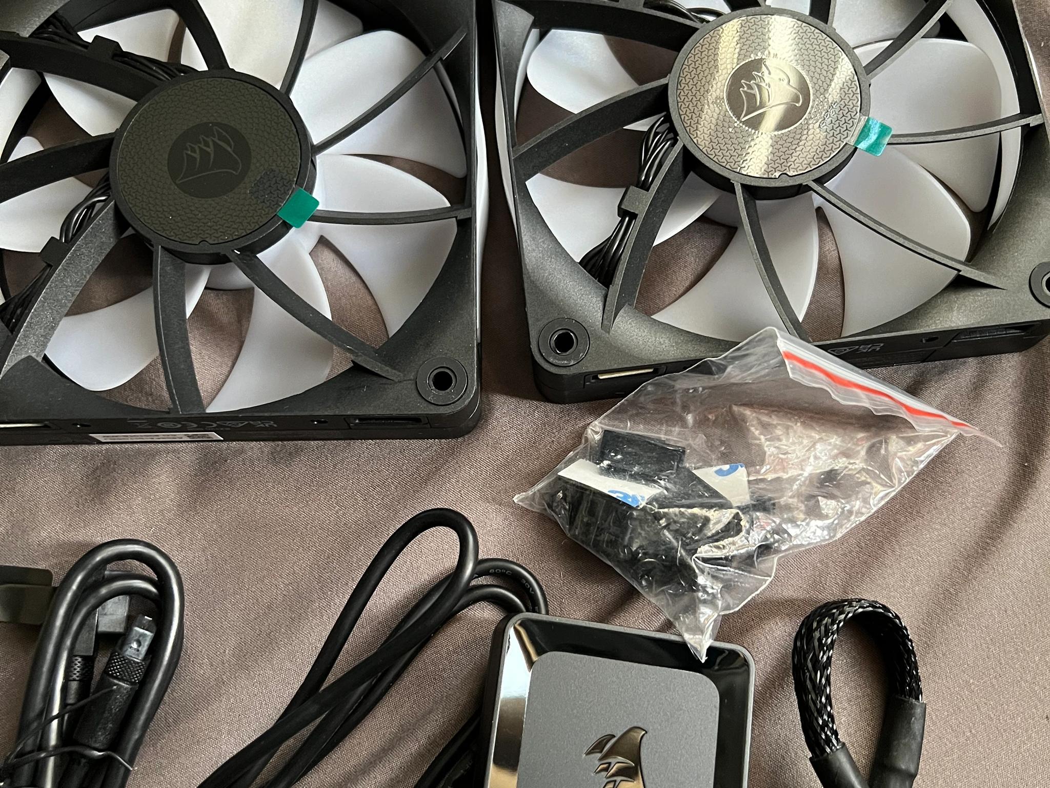 CORSAIR iCUE LINK RX120 RGB STARTER KIT 2x Fans