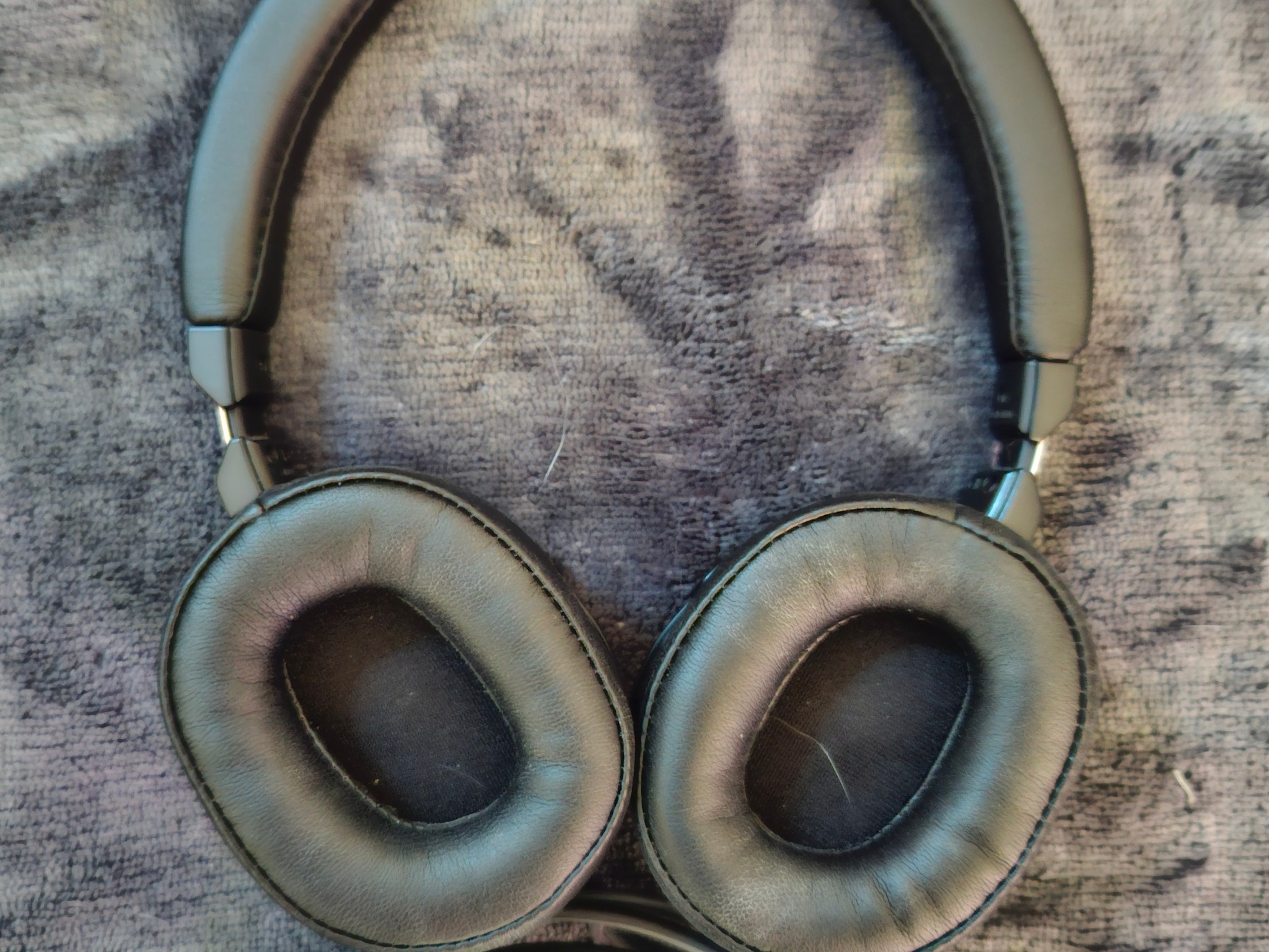 Audio-Technica ATH-SR5 On-Ear Headphones