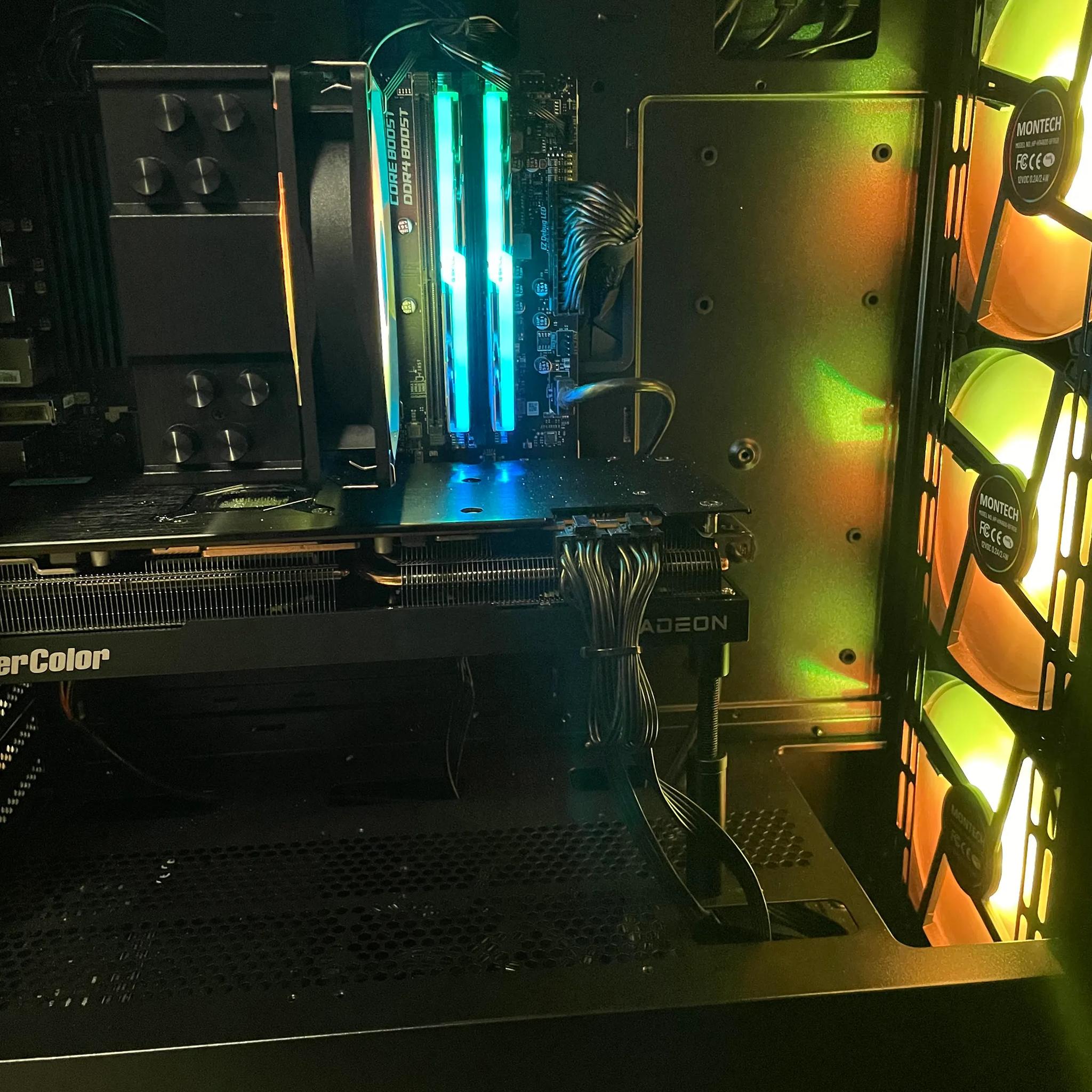 Custom Built AMD gaming PC, R7 5800x, 7800xt. Gaming, Streaming, WiFi, Ethernet.