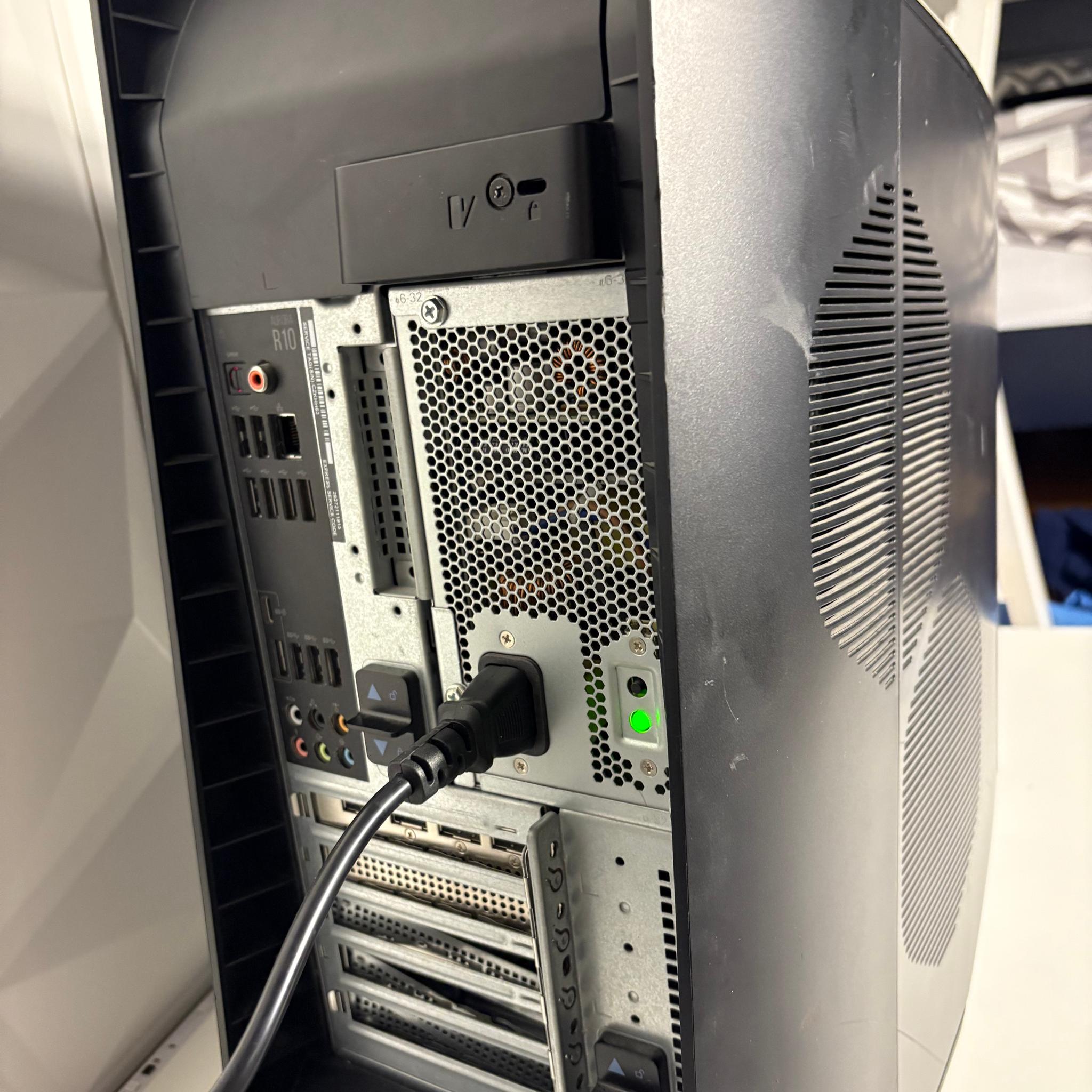 😡💢 //Alienware// 💢😡 - Ryzen 7 3700X, RX 5700 XT, 1TB SSD, 16GB DDR4 by EXT PC