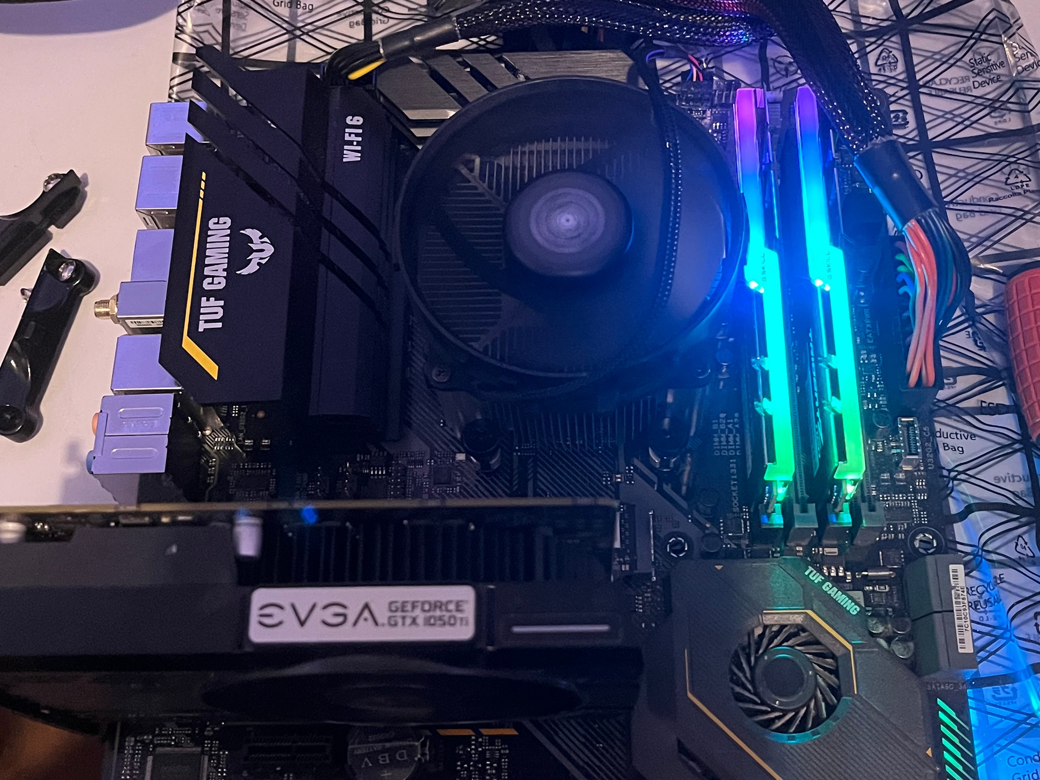 Ryzen 5 5600X + Tuf Gaming X570-PRO(Wifi) + 32 Trident Zeo RGB DDR4 3200 Combo/Bundle