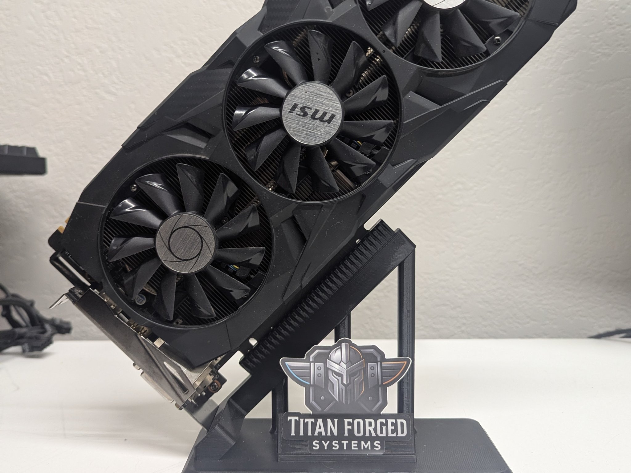 🛡️ MSI GTX 1080 Duke OC 8GB | Triple-Fan Pascal Power
