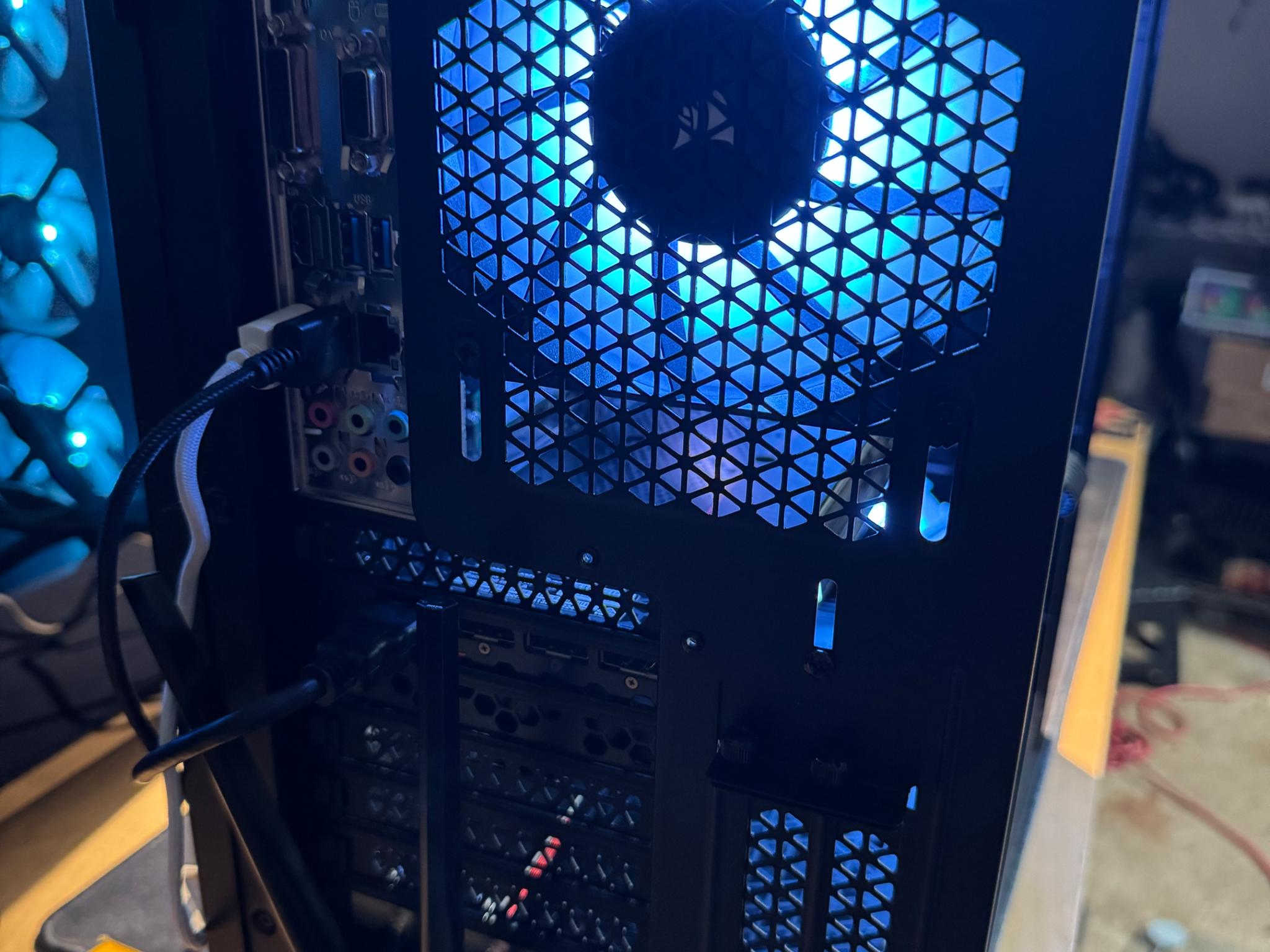 Corsair Gaming PC RTX 3070 with 2 tb nvme