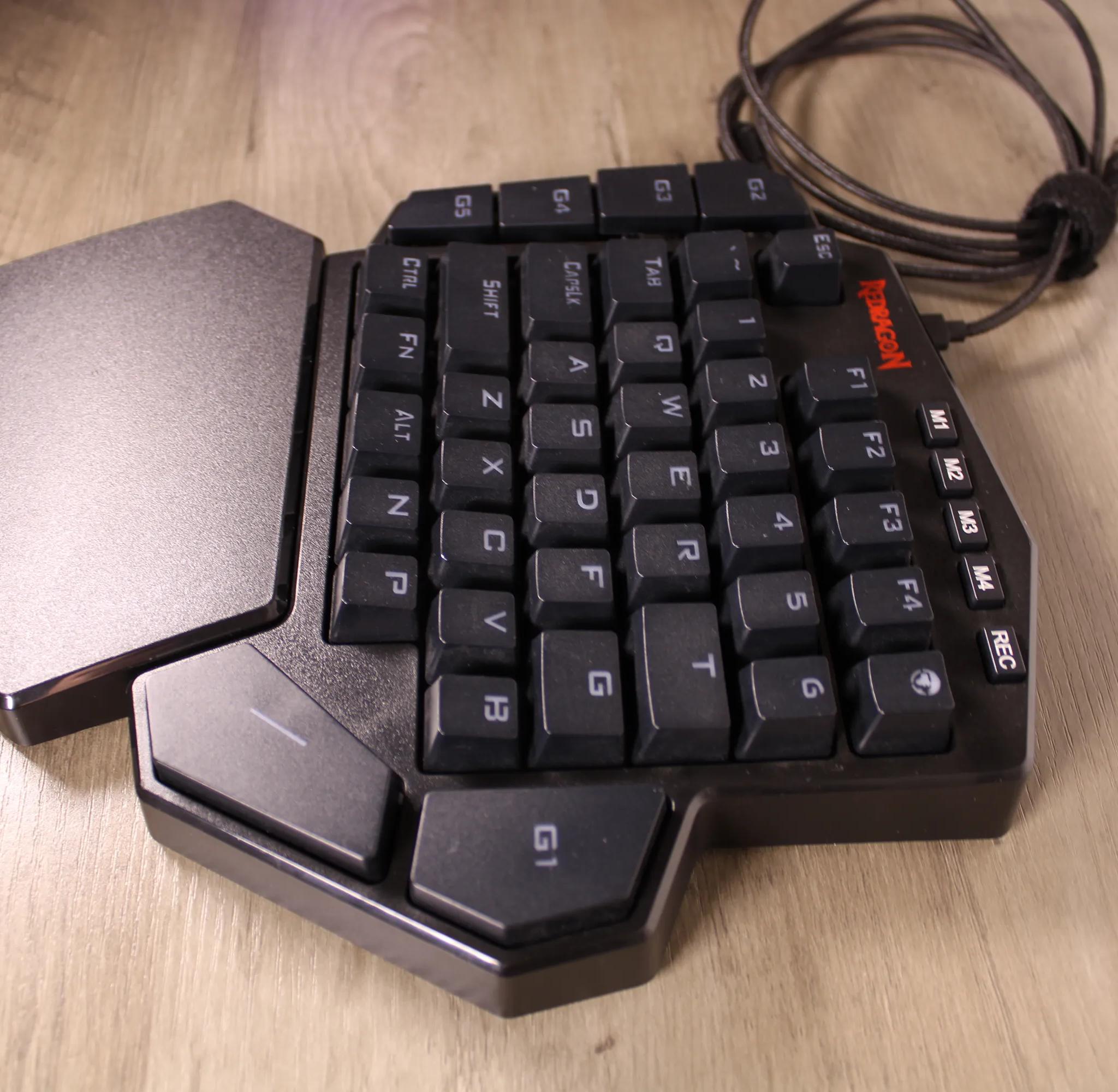 One-Handed Mechanical Keyboard | RGB | 7 Onboard Macro Keys | Wrist Rest | Redragon K585