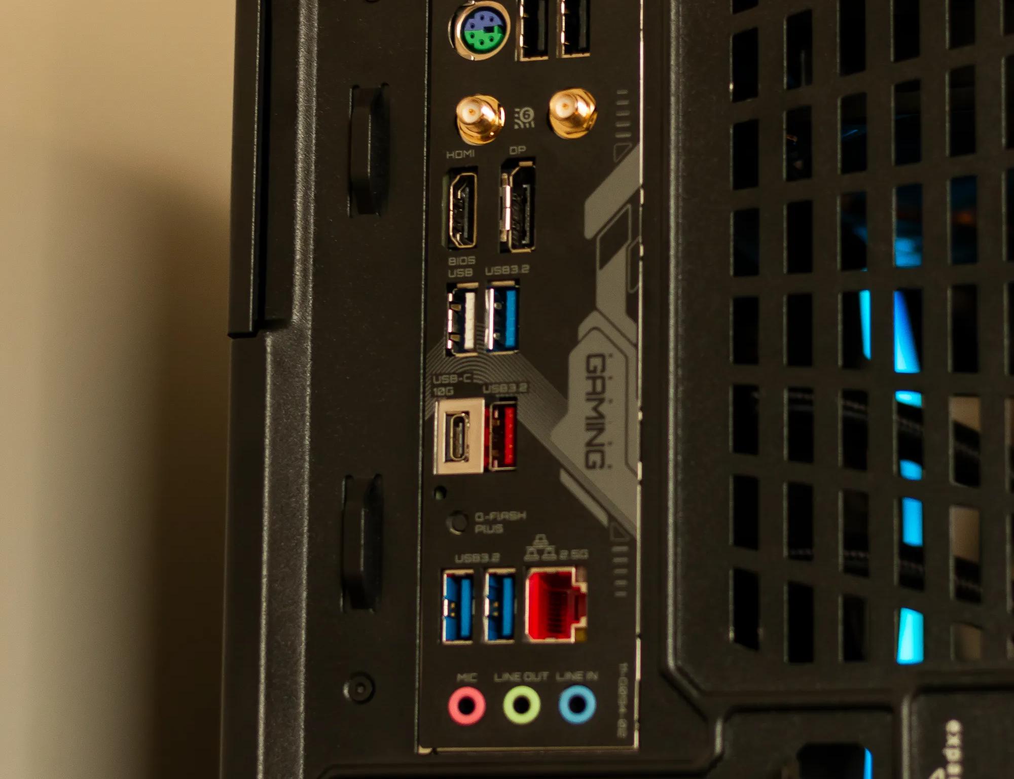 RTX 5070 Gaming/Workstation PC | Ryzen 7 7700x | 32gb DDR5 | 2TB SSD | Windows 11 Pro | WIFI + BT