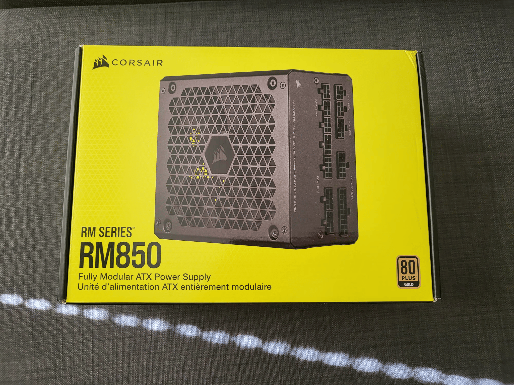 Corsair RM850 PSU Box