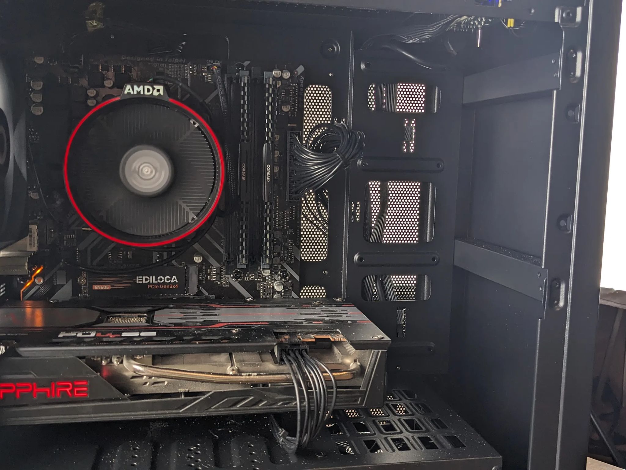 GamerSxin Custom 5600 XT R5 3600 16GB 2933mhz 1TB NVMe
