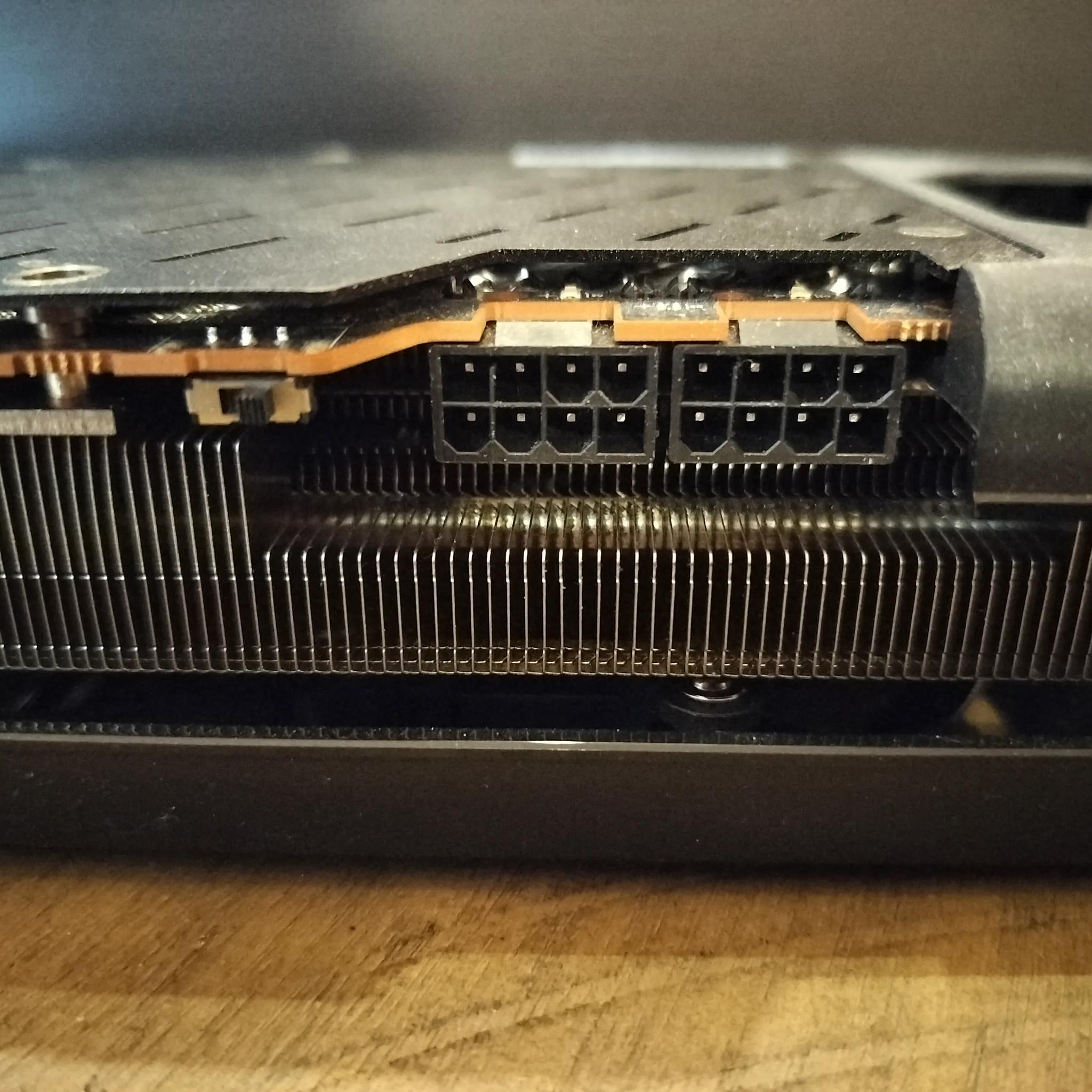 XFX SWFT 319 RX 6800 Graphics Card 16gb