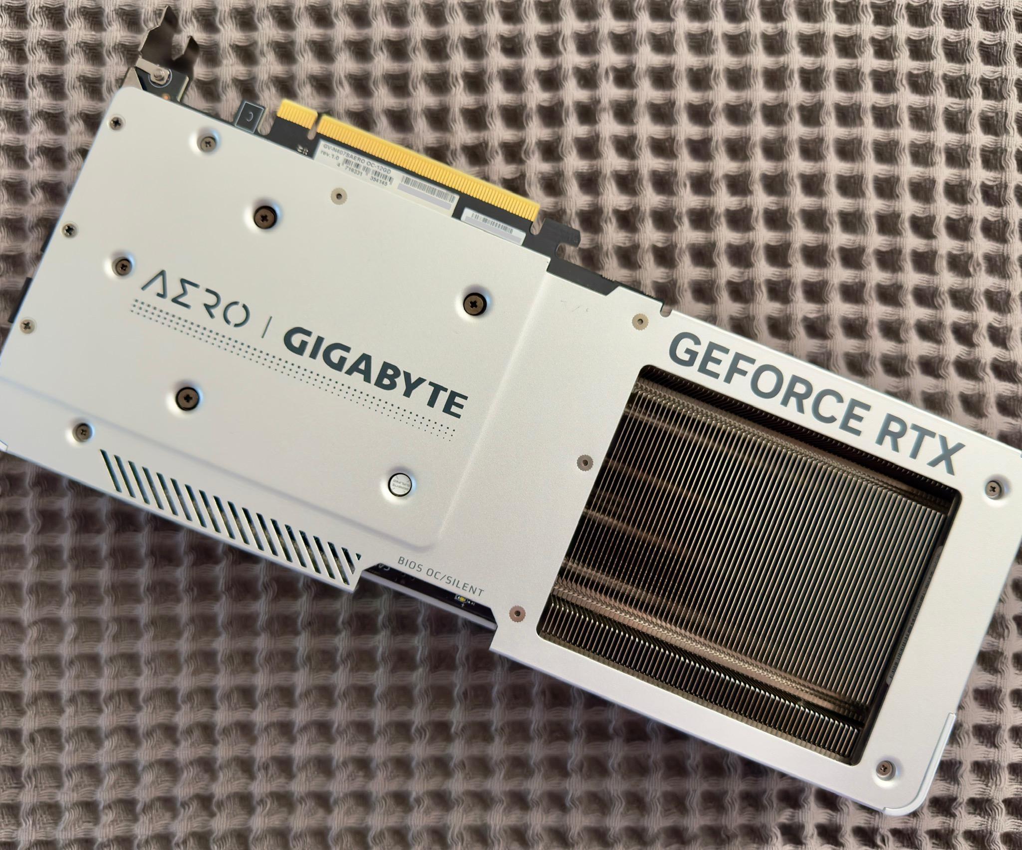 NVIDIA RTX 4070 Super OC (Gigabyte Aero)