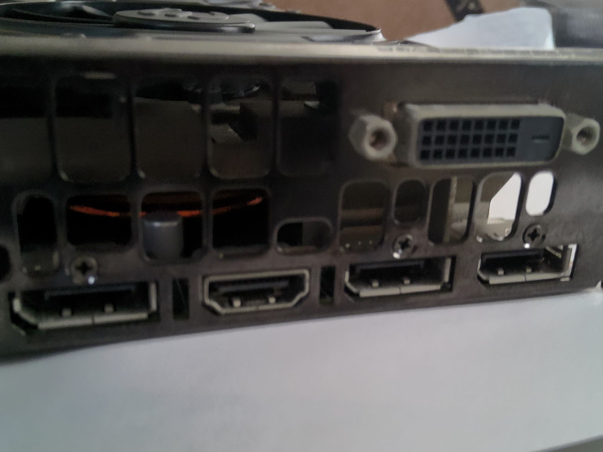 eVgA geforce GTX 1060 3gb ftw+ gaming