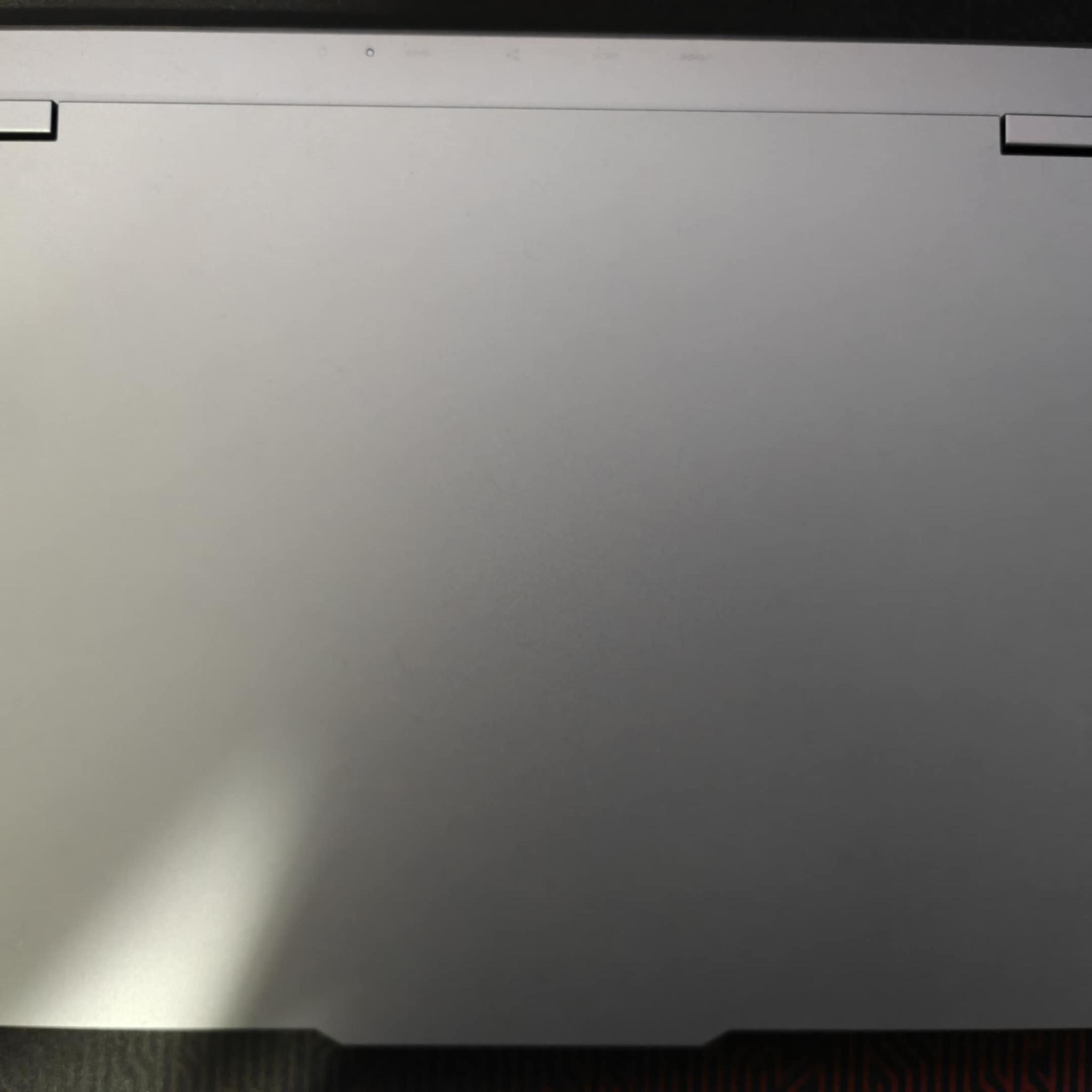 Gaming Laptop 15.6'' - Lenovo LOQ 15AHP9