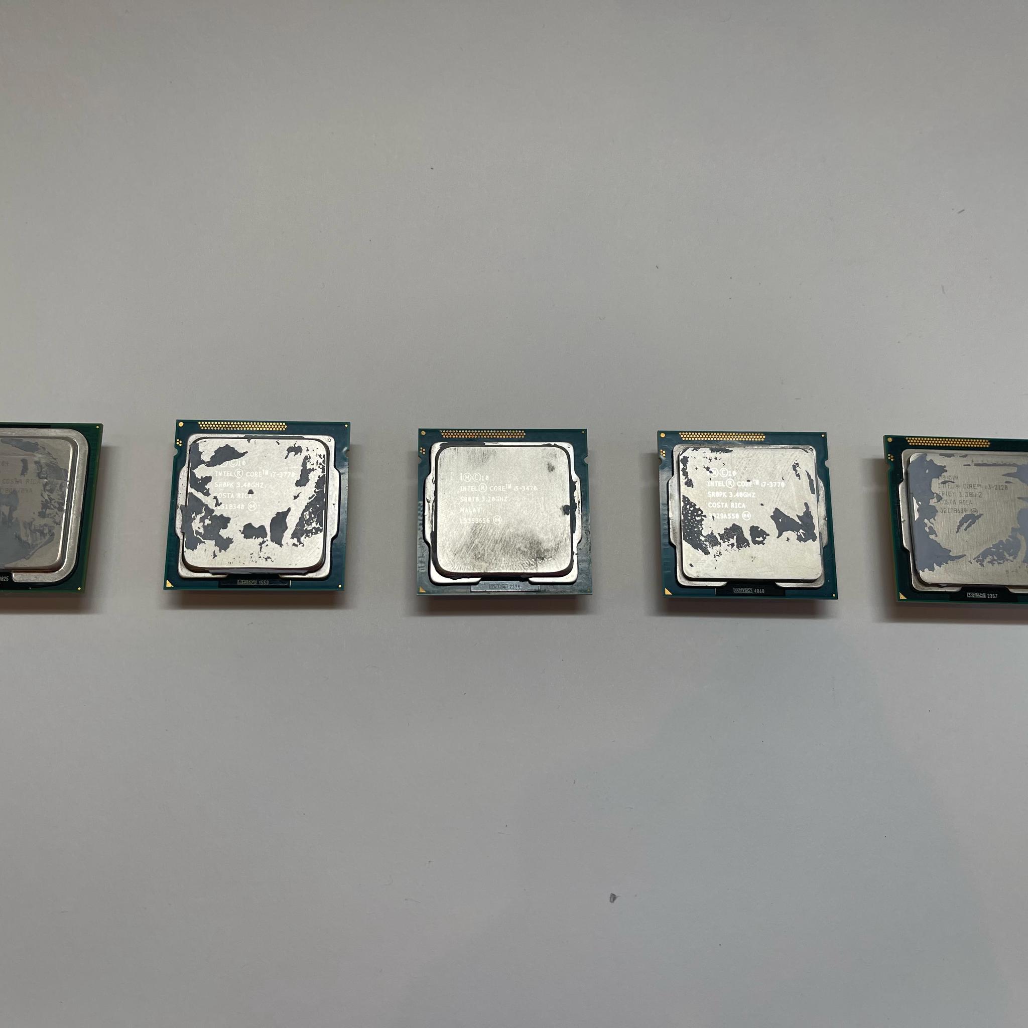 Bundle of 5 Intel CPUs