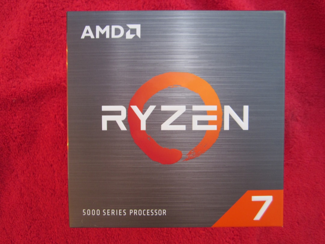 NEW! AMD Ryzen 7 5800XT 3.8/4.8 GHz AM4 CPU With Wraith Prism