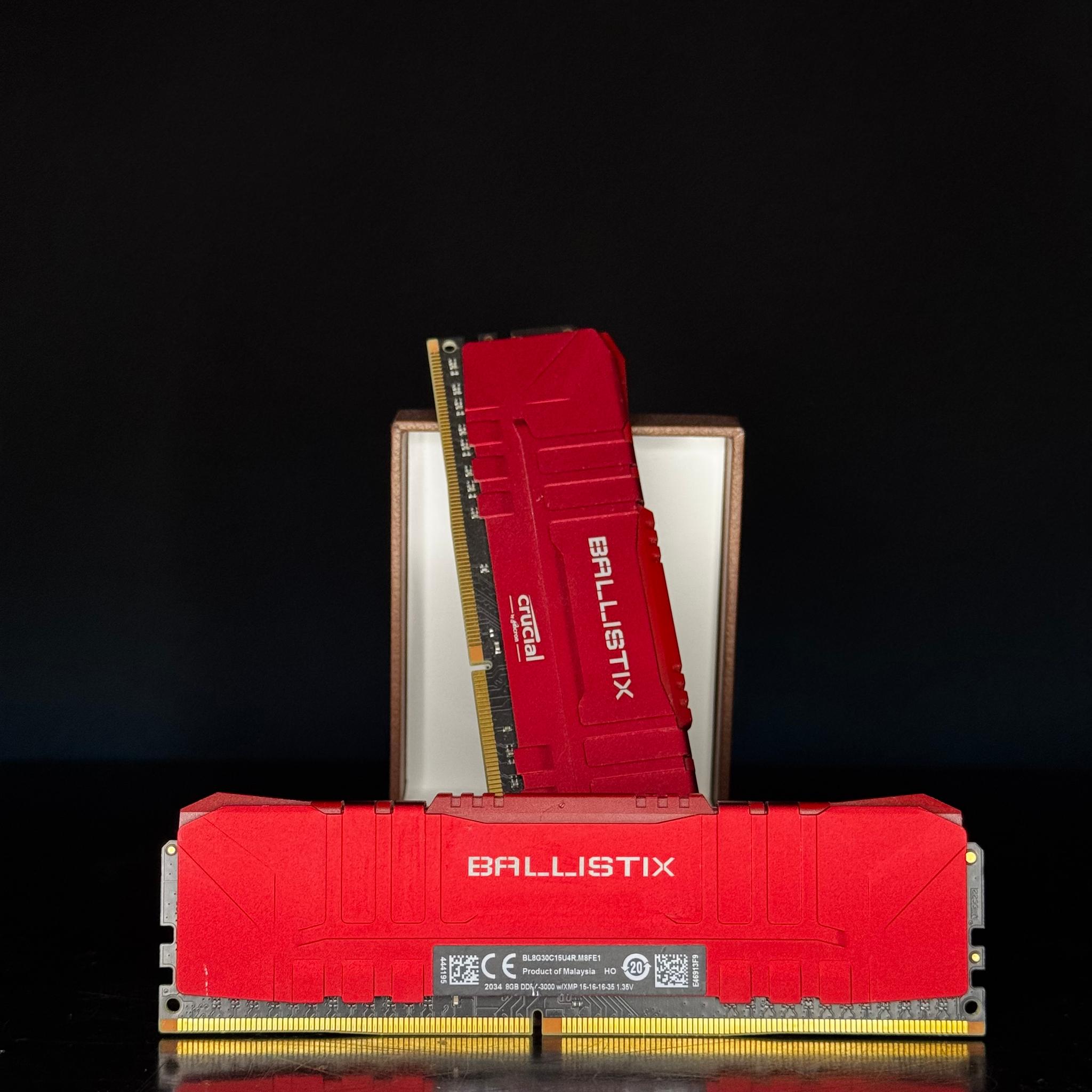 Crucial Ballistix DDR4-3000 16GB (2x8GB) Red DIMM RAM | Jawa