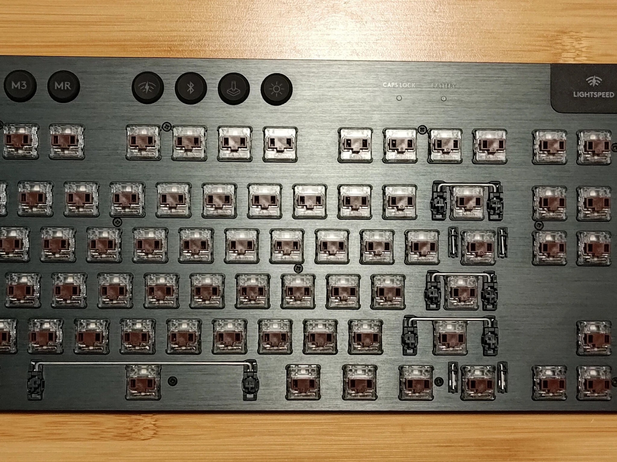 Used Logitech G915 LIGHTSPEED Wireless Keybaord Brown Switches