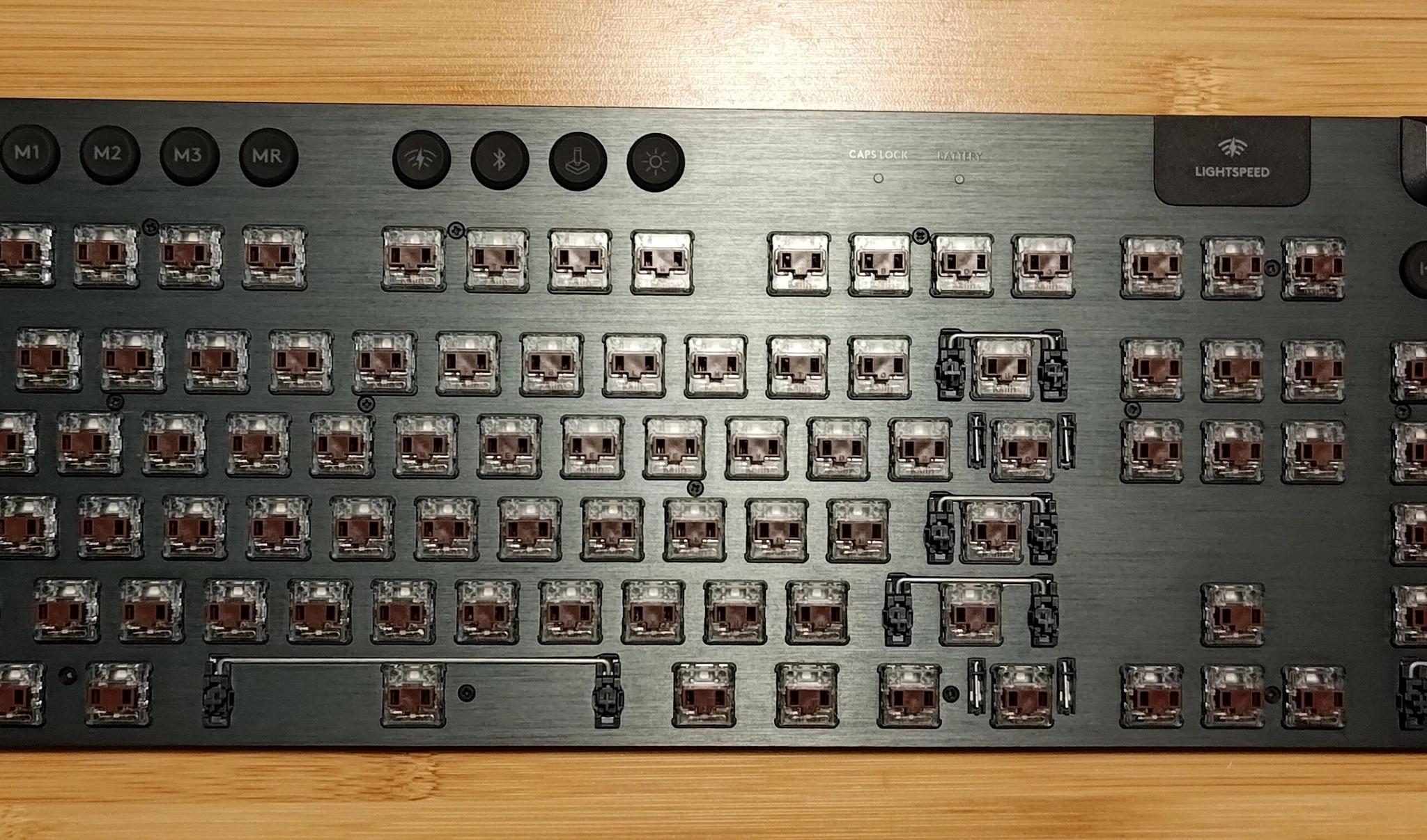 Used Logitech G915 LIGHTSPEED Wireless Keybaord Brown Switches