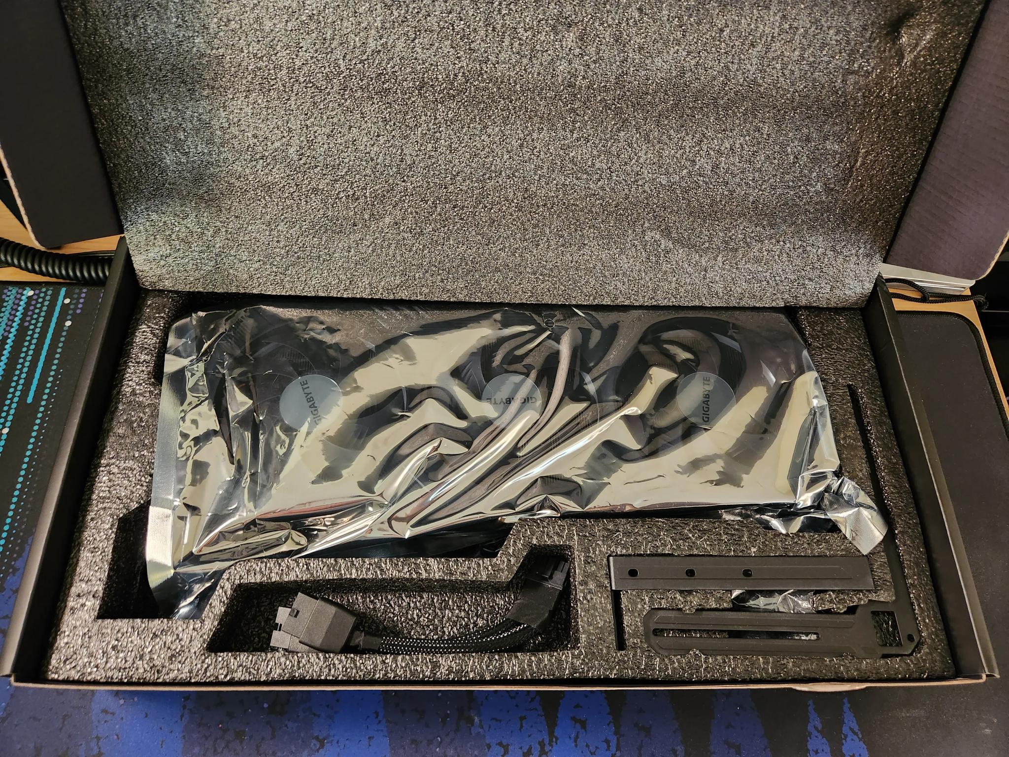 Gigabyte Gaming OC GeForce RTX 4070 Ti 12GB