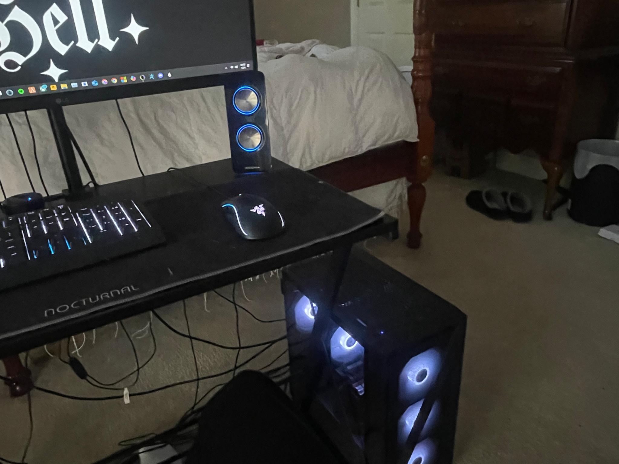 Skytech Gaming “Custom” Gaming PC