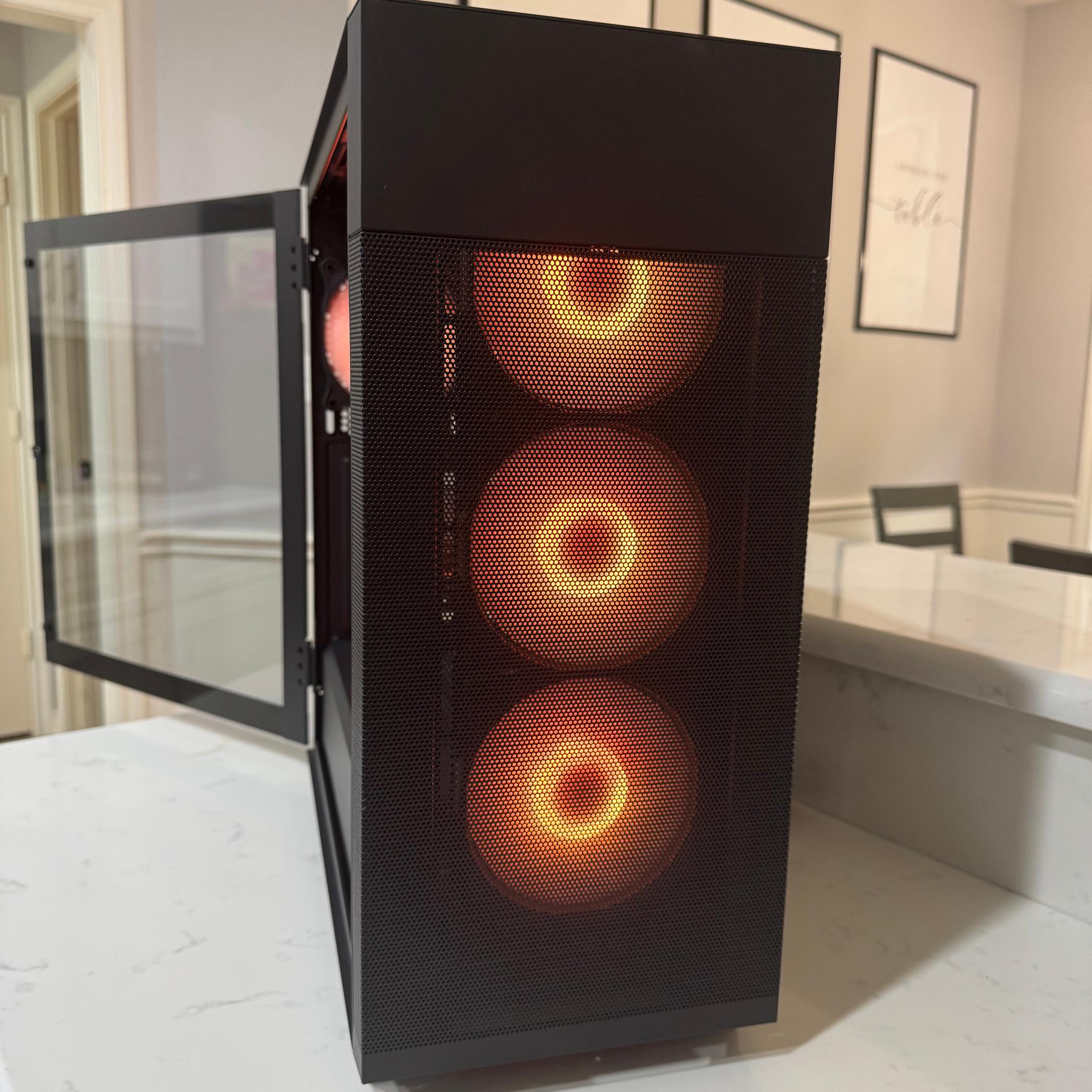 Gaming PC / RTX 2080 8GB / 16GB RAM / NVMe / Ryzen 7