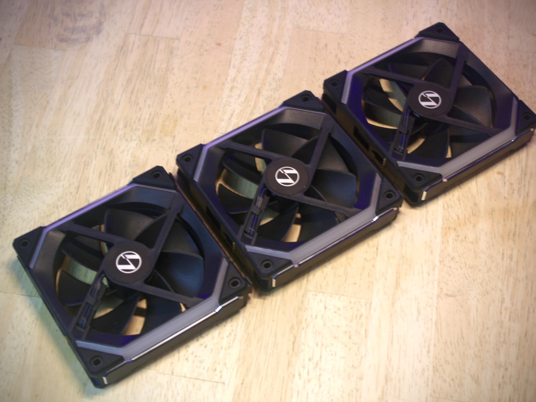 Lian Li Galahad 360 UNI FAN SL Edition AIO (Copy 1)
