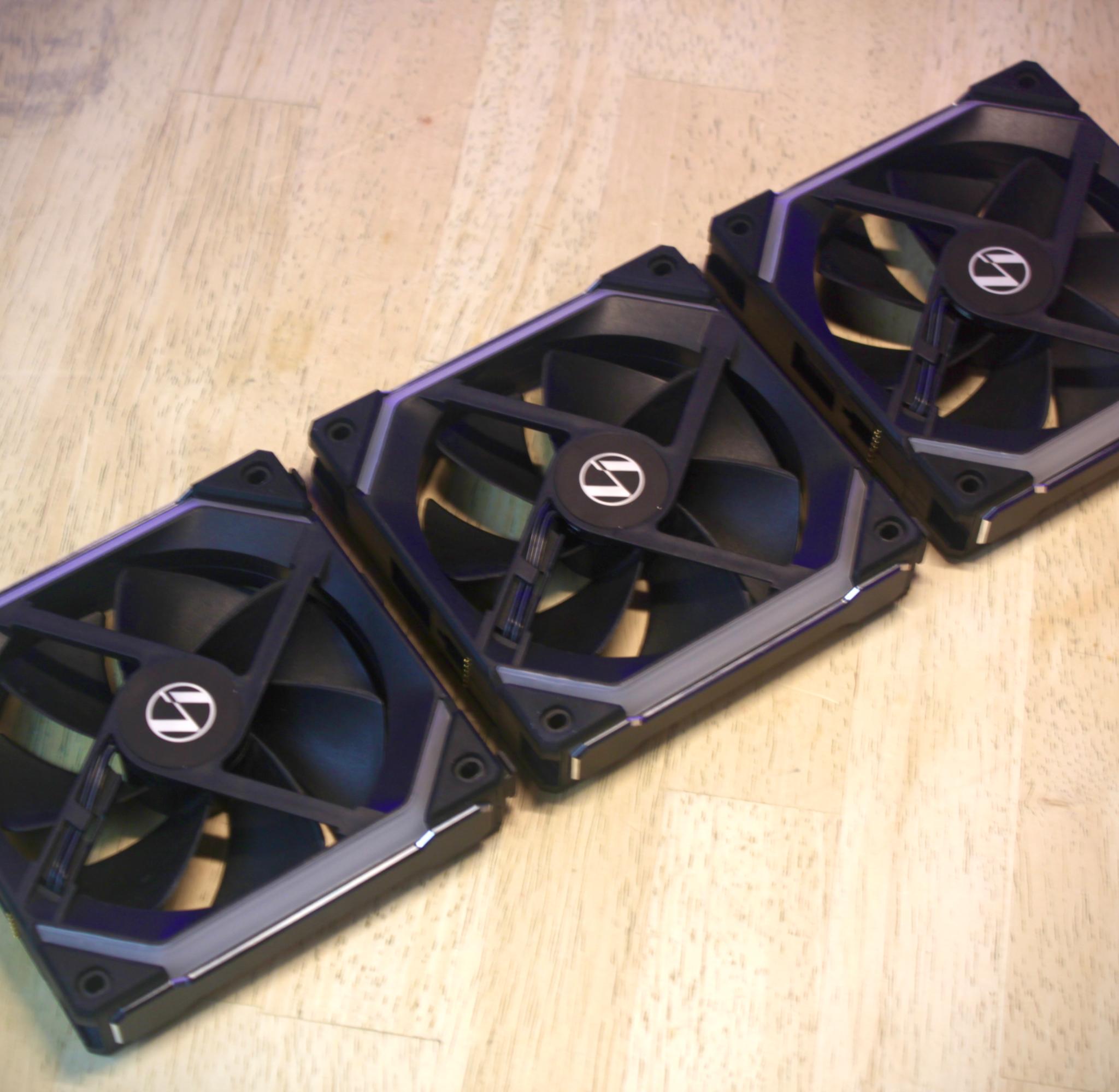 Lian Li Galahad 360 UNI FAN SL Edition AIO (Copy 1)