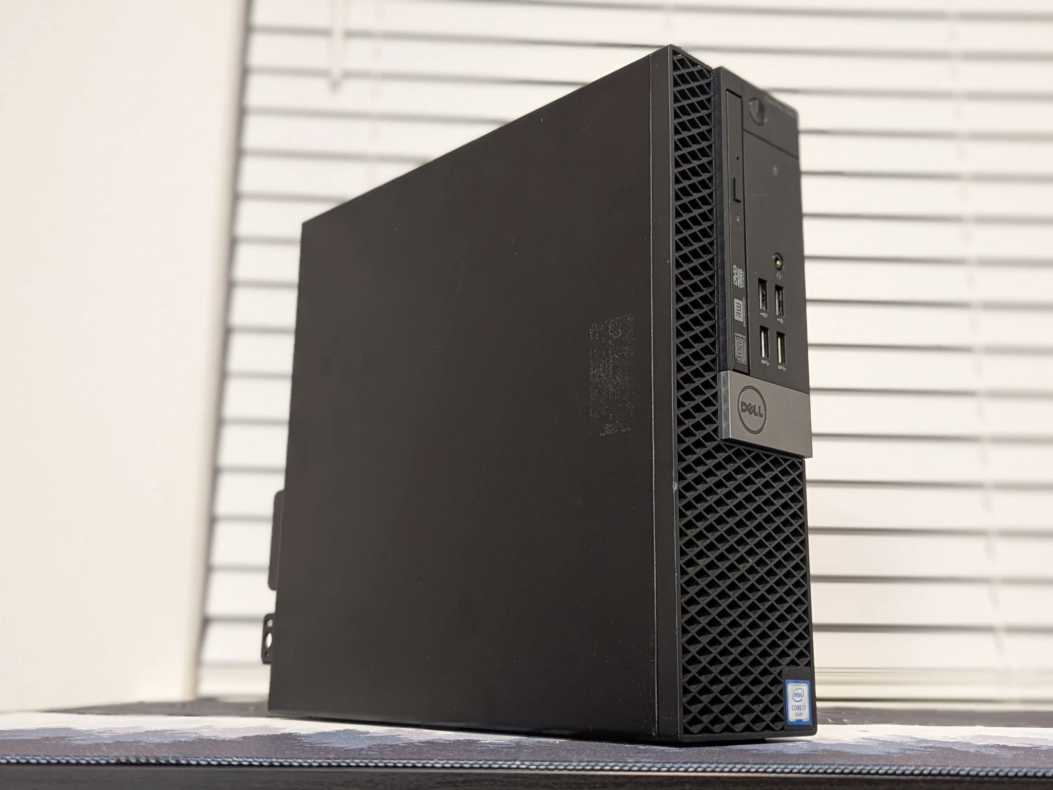 💰SALE 💰🖥️ Budget E Sports Gaming PC 🎮 AMD R7 450 (4gb) ⚫ i3-6100 ⚫ 16GB DDR4 ⚫ 256GB M.2