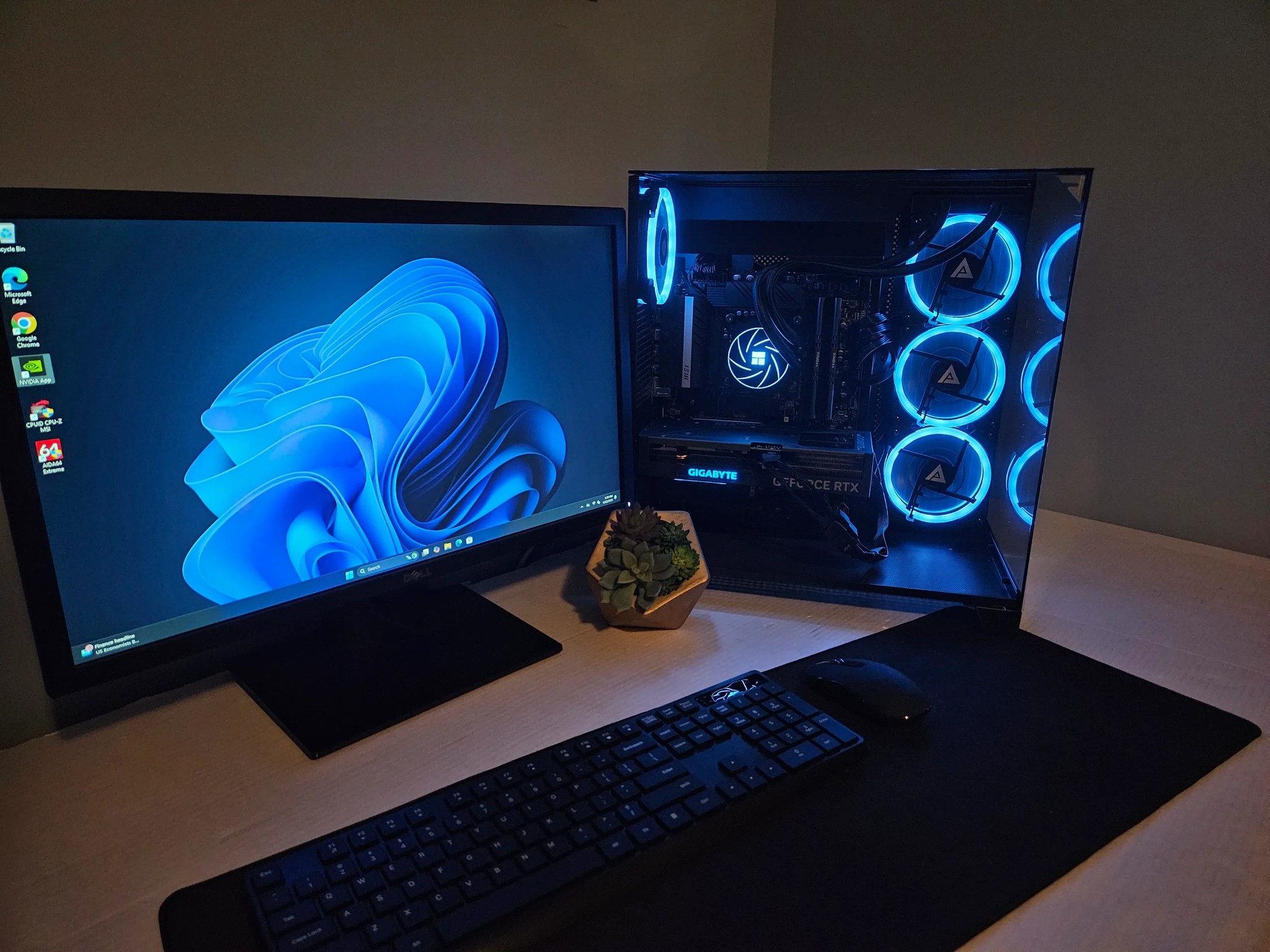 Frostbyte - 4070 Super - I7 12th Gen