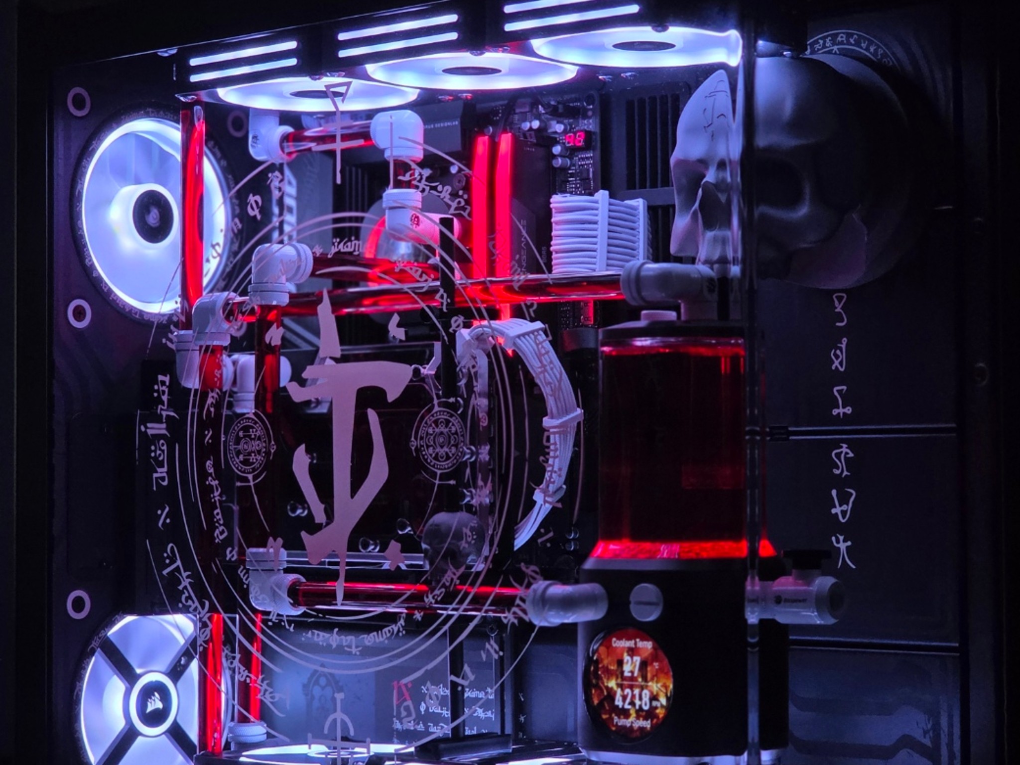 Doombringer Custom Loop RTX 5090 / Ryzen 9800X3D