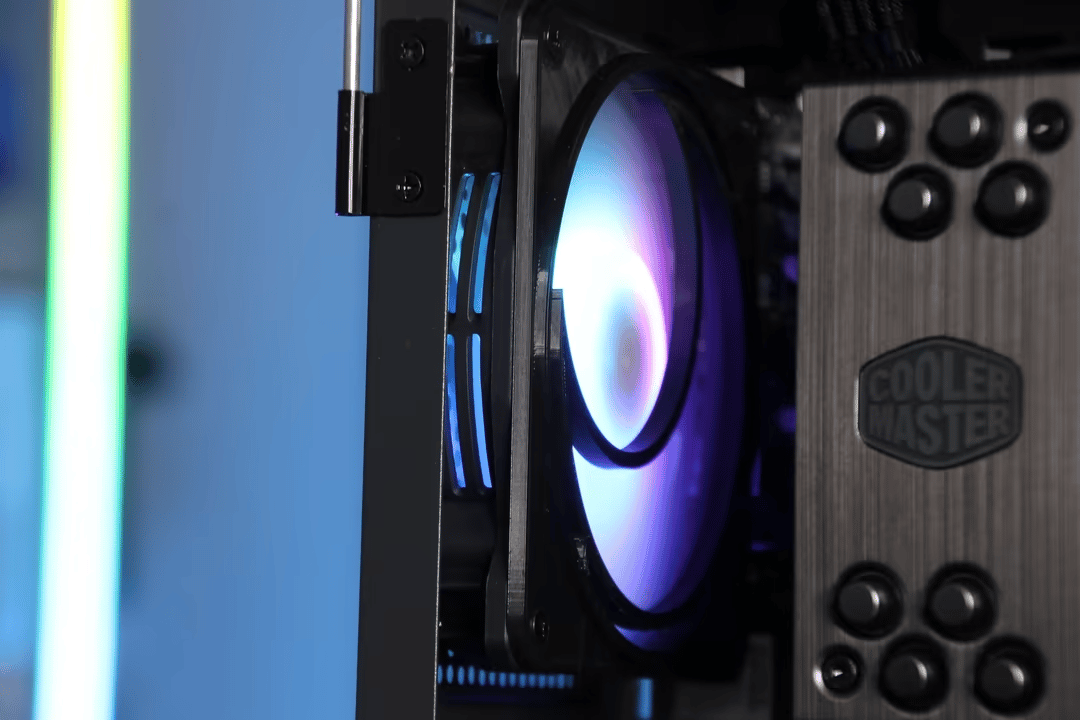 "LUNA" // Ryzen 7 2700X, GTX 1070 Ti // Mid-Range Gaming PC
