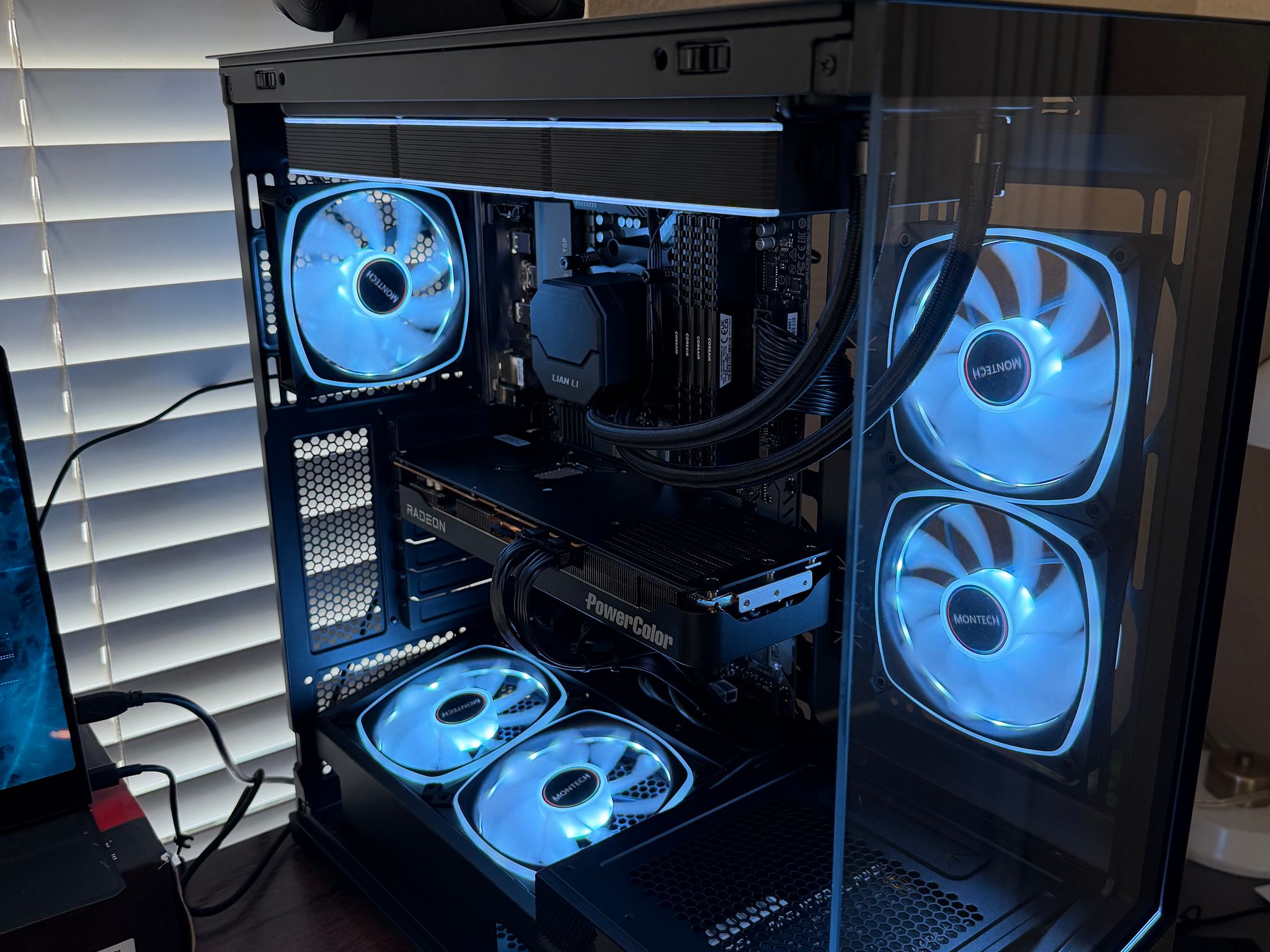❄️ GLACIER | RX 9070 GRE 12GB • Ryzen 7 5800X • 32GB • WiFi 6 • 360mm AIO