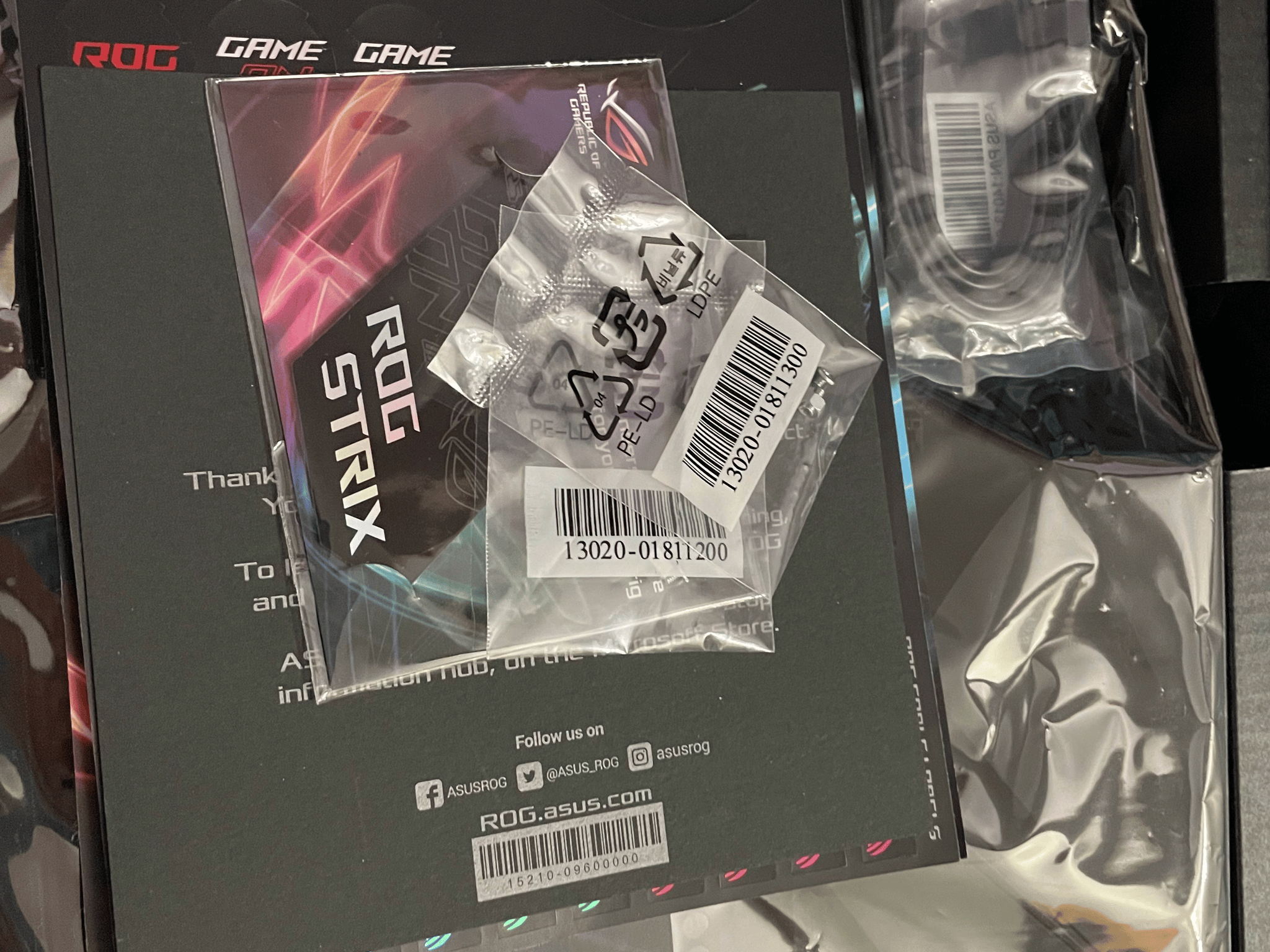 Used Ryzen 5 2600 cpu , ASUS ROG Strix B450-f mobo, and 16gb 3200 Corsair Vengeance LPX ram