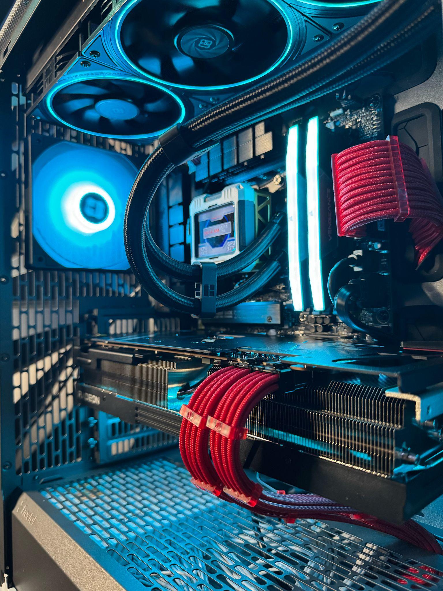 🪵 Big Woody 🪵 Ryzen 9900X| 7900XTX 24 GB| 32 GB DDR5 6000Mhz|3.25 TB NVMe|
