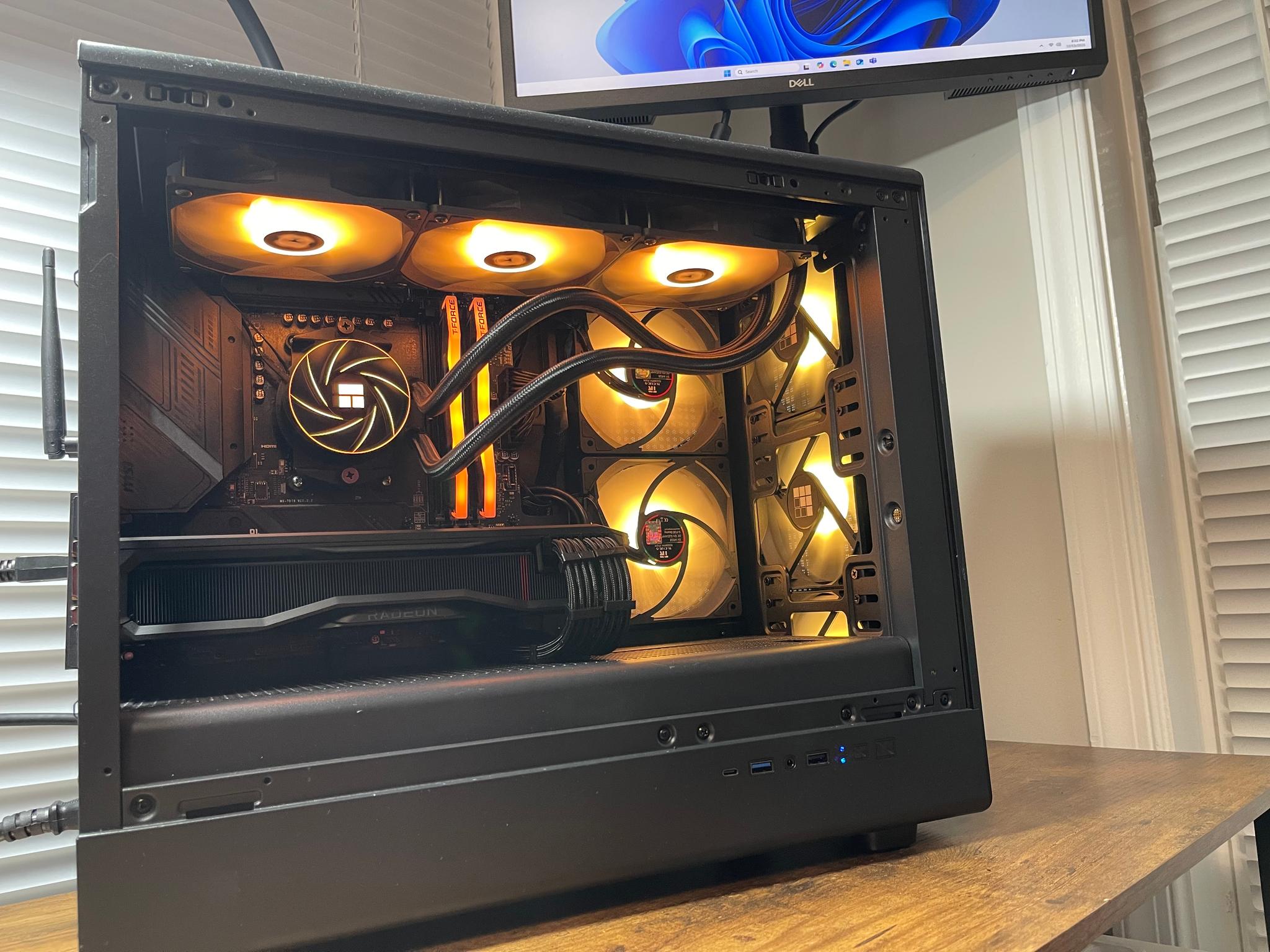 7800X3D & 7900 XT 20GB GAMING MONSTER!