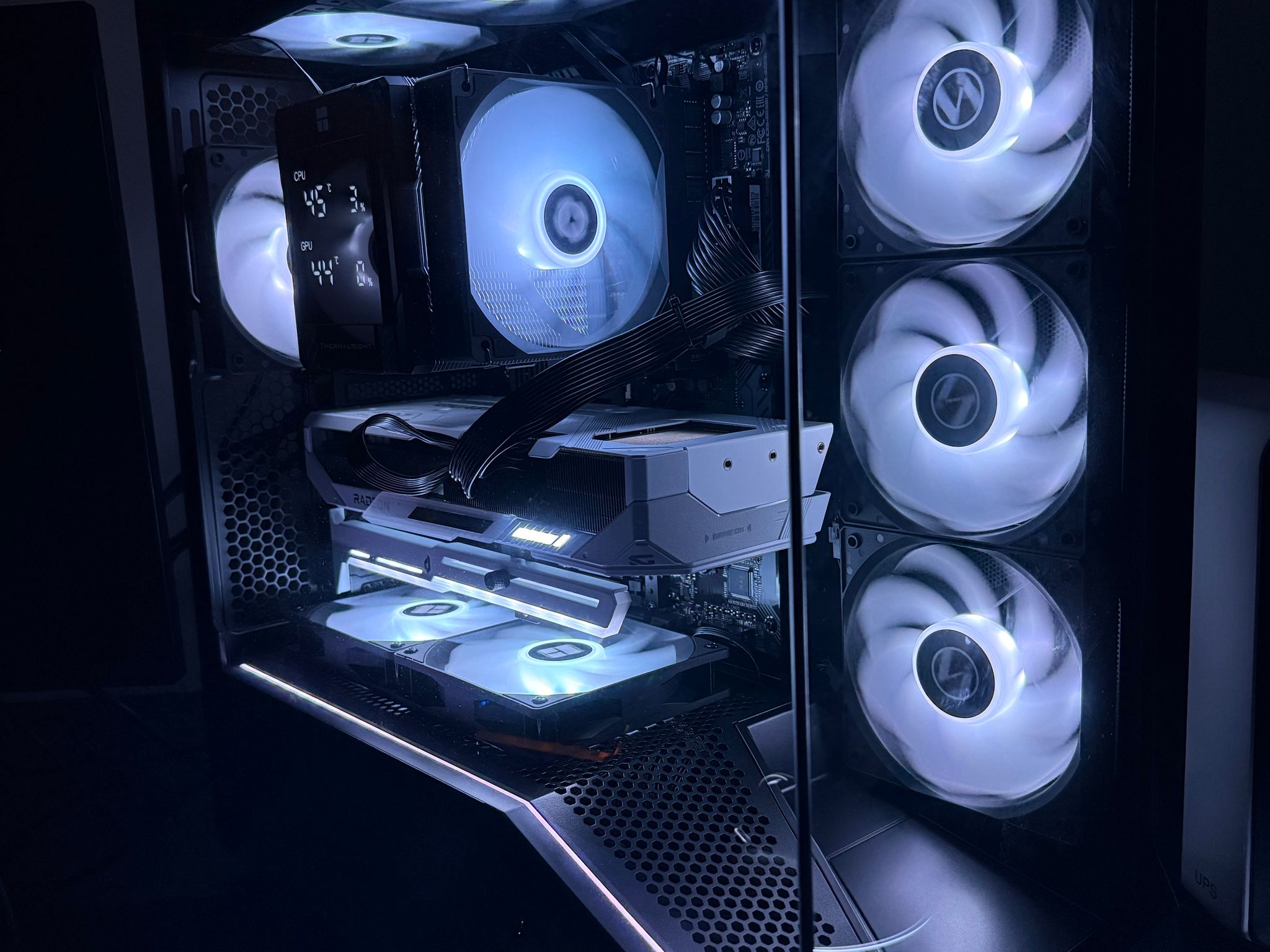 Gigabyte Radeon RX 9070 XT OC Custom Gaming PC - Ryzen 7 5800X3D, 32GB RAM, 3TB SSD Storage