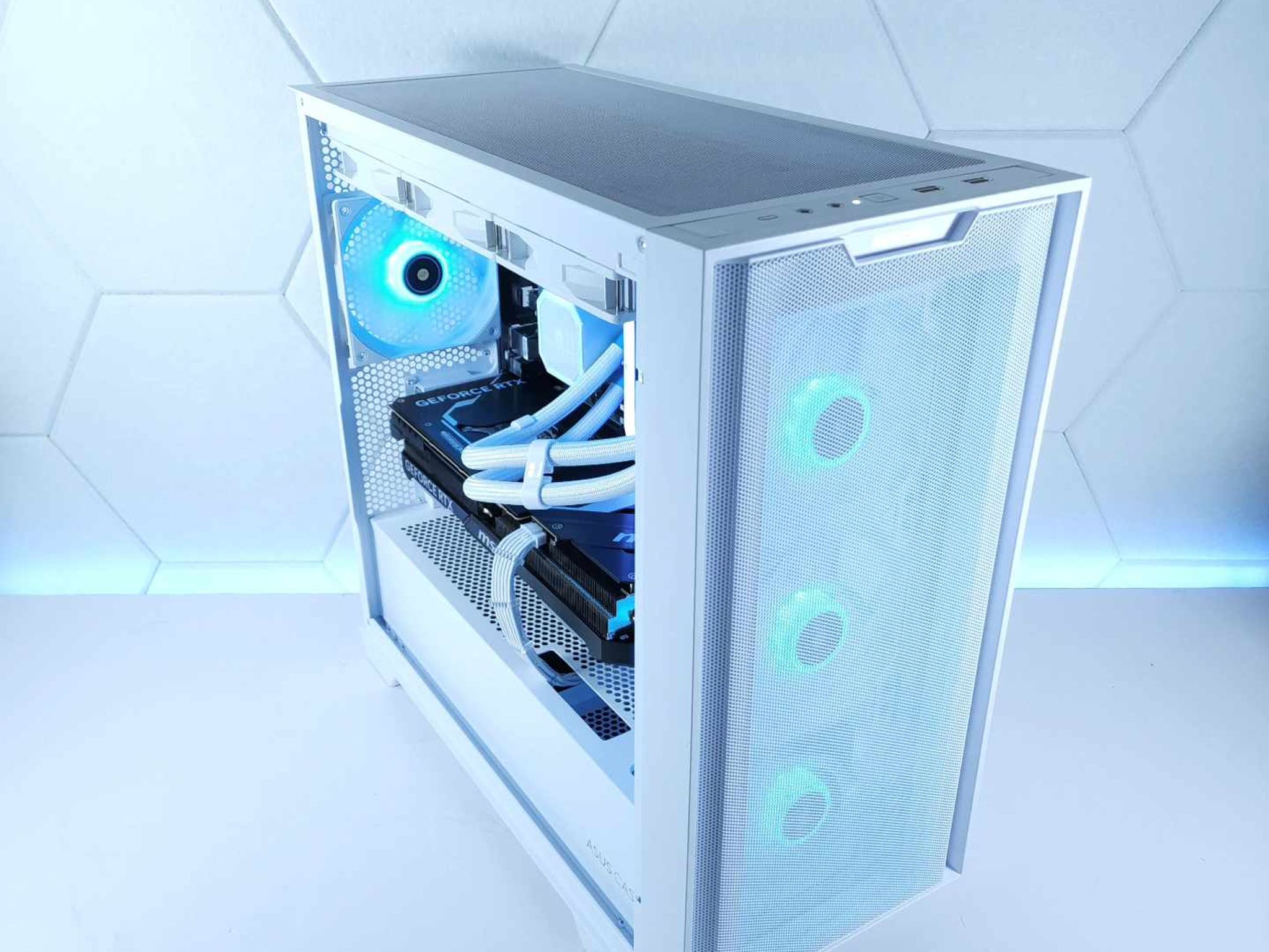💙🤍RTX 4080 || Ryzen 7 7800X3D || 32GB 6000MHz || 2TB NVMe SSD || FREE SHIPPING 4K Gaming PC