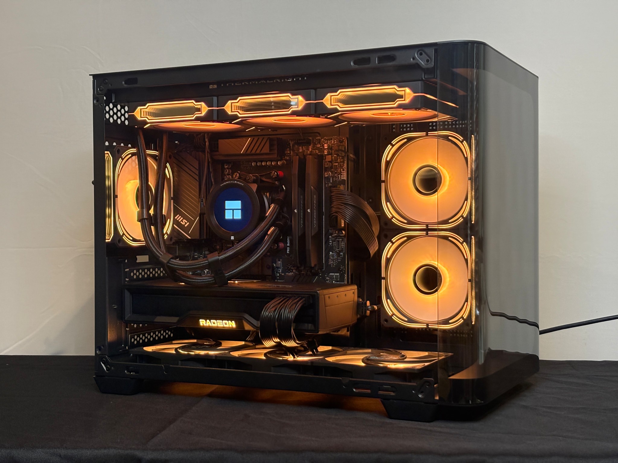 🖤 4K Gamer | RX 6950XT | Ryzen 5 9600X | 32GB DDR5 | Customizable LCD Liquid Cooler