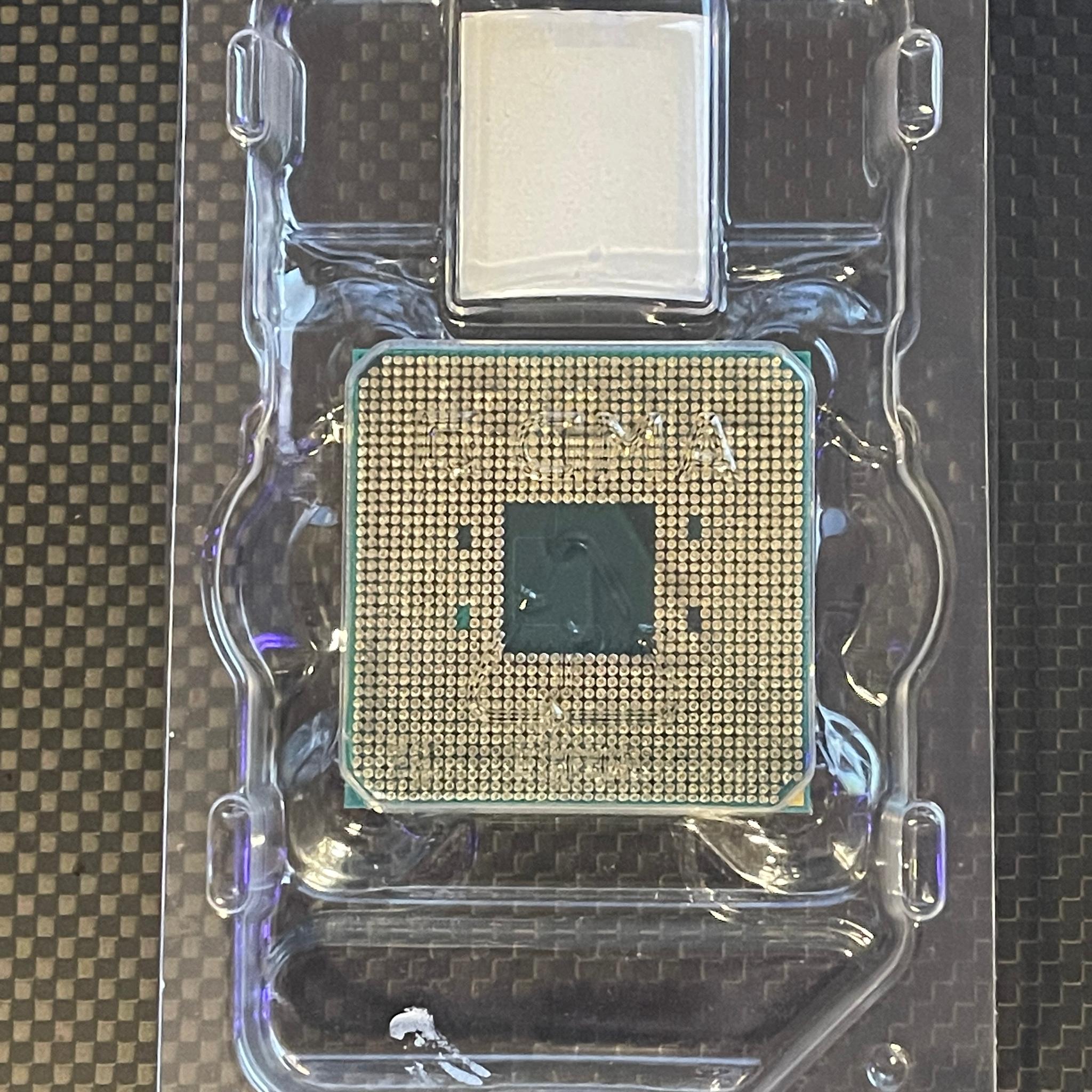 Used, AMD Ryzen 3 3200G with cooler and box