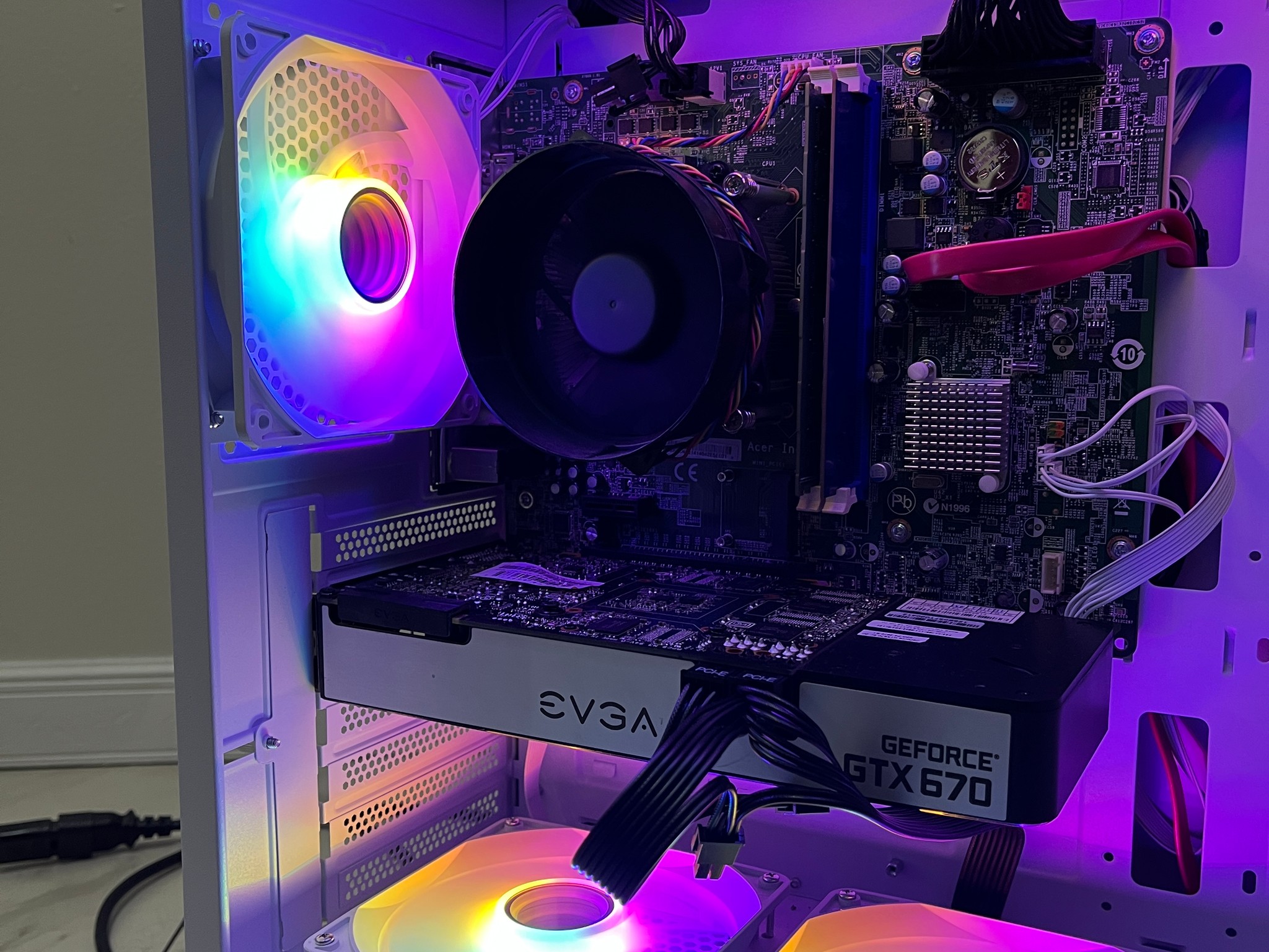 Super Budget Gaming PC - Intel i5-4440, NVIDIA GTX 670, 12GB RAM, 756GB Storage, w/ Wi-Fi & BT