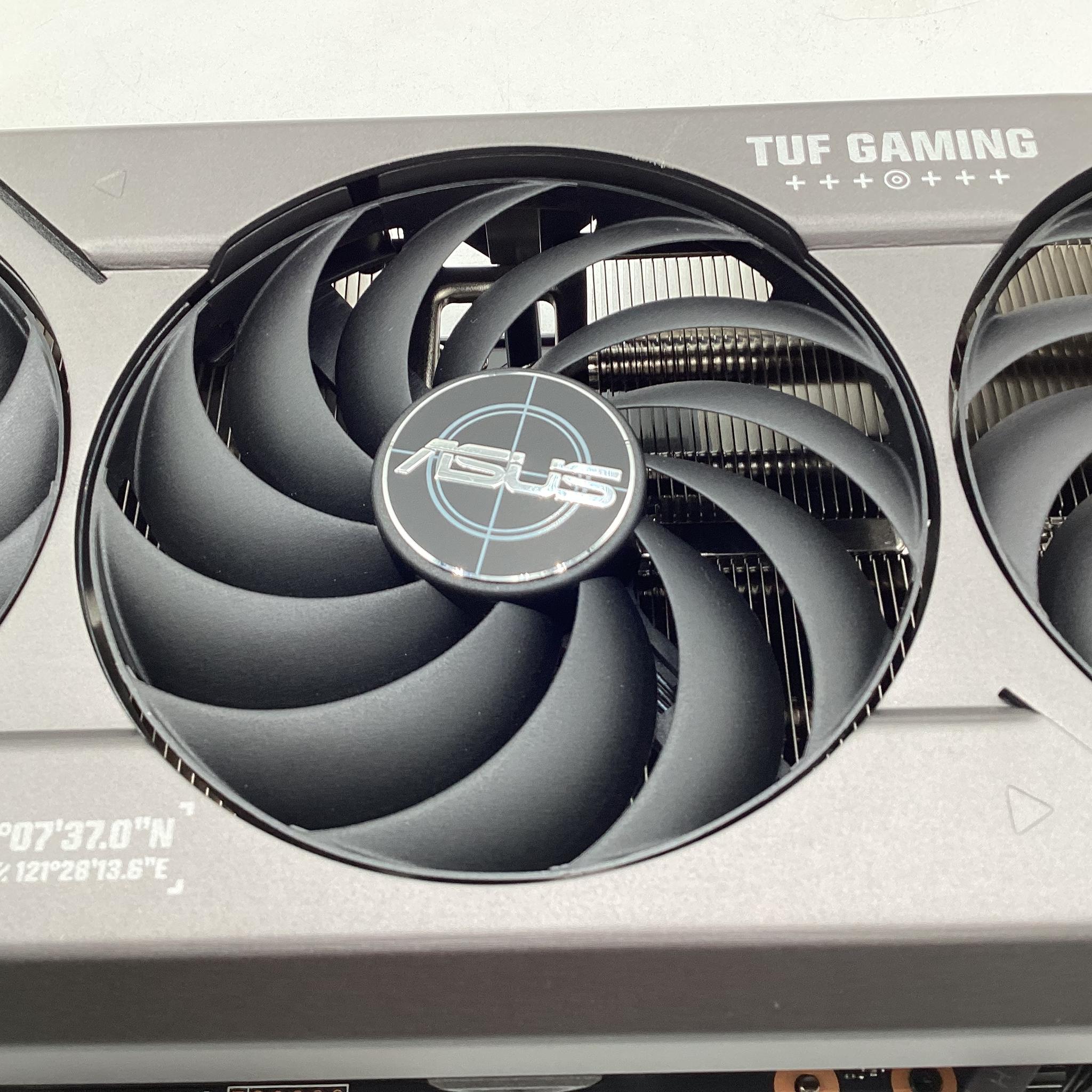 ASUS TUF Gaming Radeon™ RX 7800 XT OC Edition 16GB GDDR6 (PCIe 4.0, 12GB GDDR6, HDMI 2.1